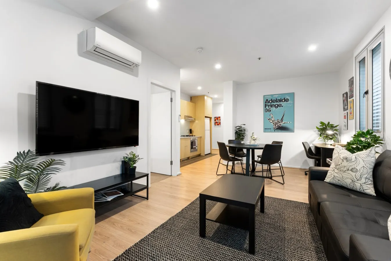 Artful Escape on York—Walkable Location in the CBD 9