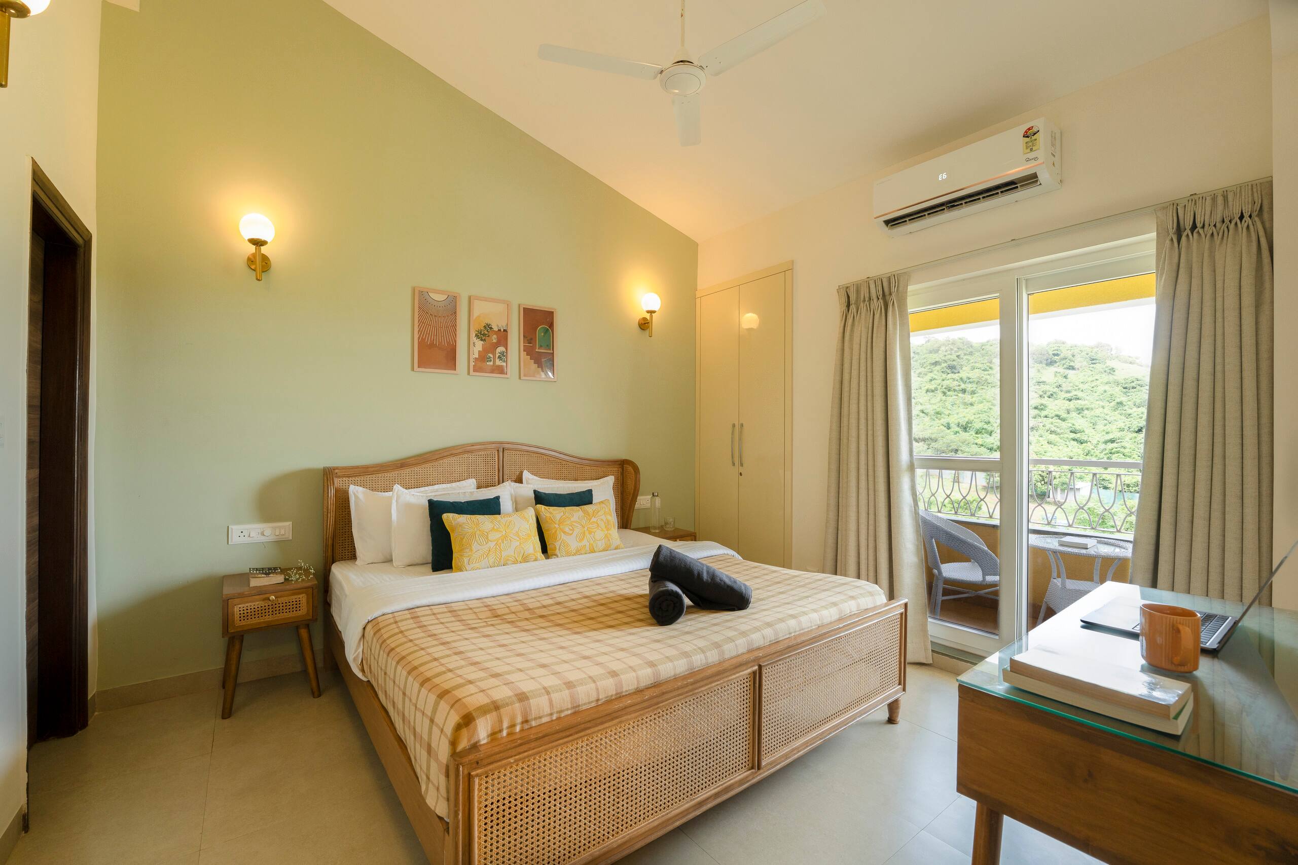 Kai Vista 2BHK Apt | Pool & Balcony | Candolim 22