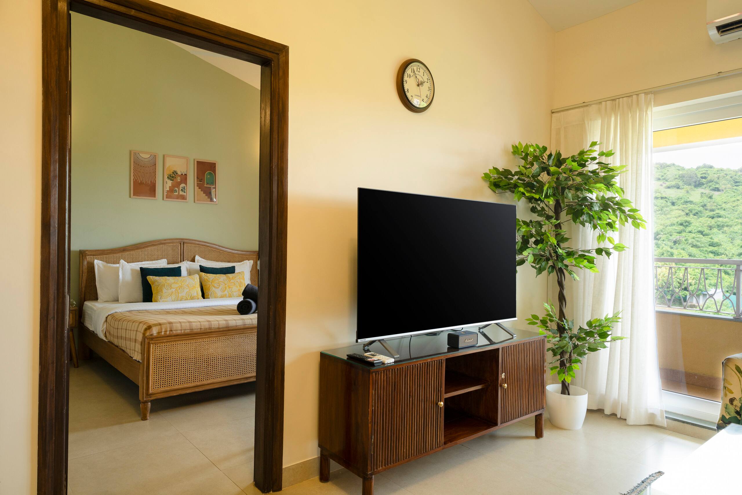 Kai Vista 2BHK Apt | Pool & Balcony | Candolim 19