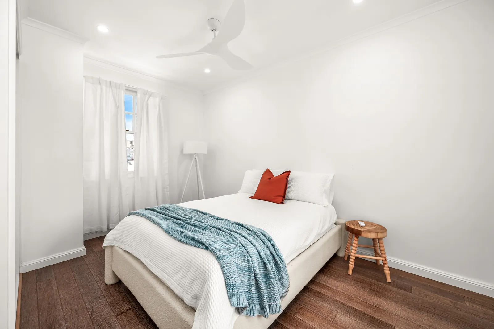 La Mar - Steps to Newcastle Beach - Secure Parking 12