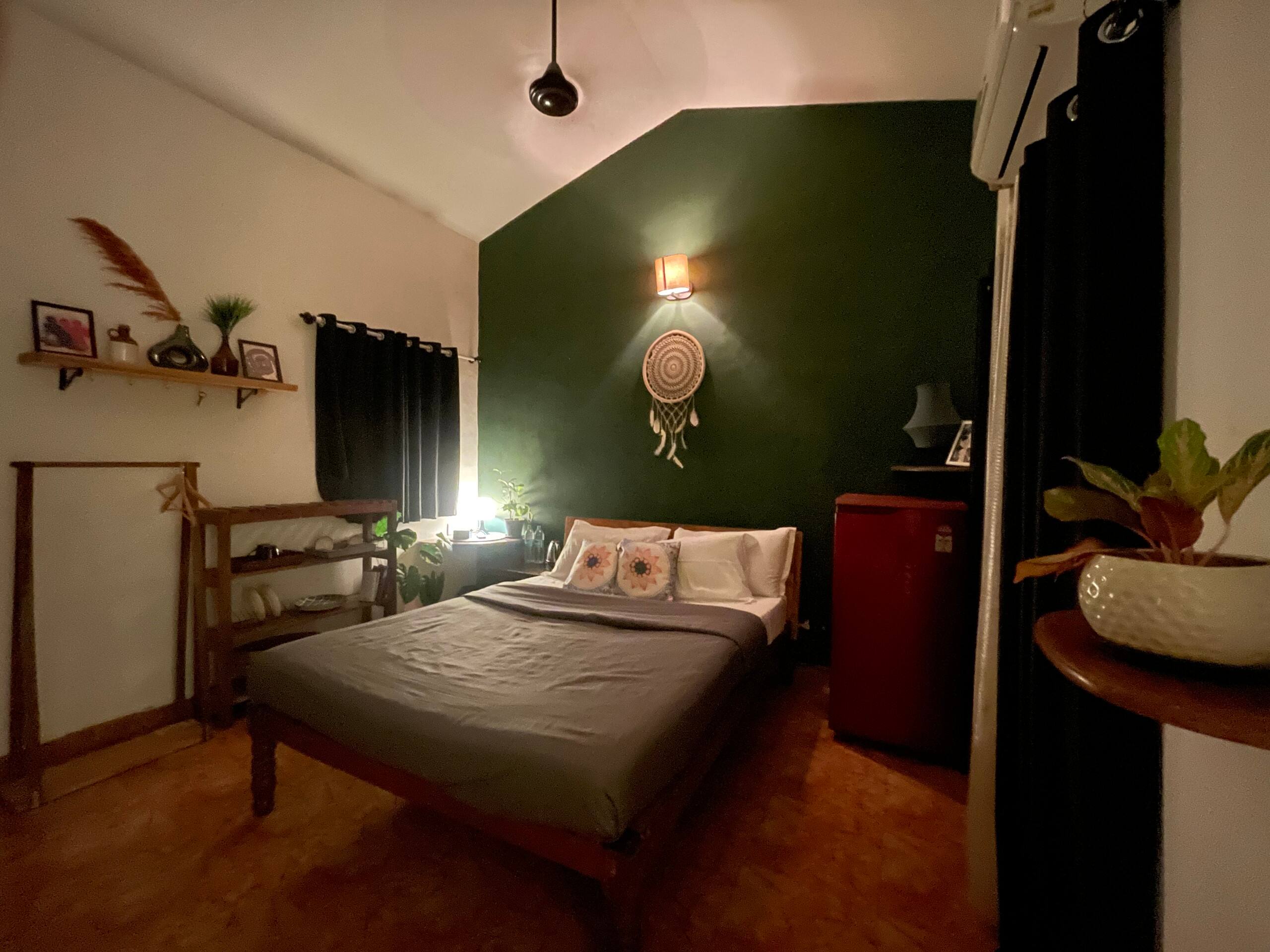 Hidden cozy room 750mtr to beach/ hideaway bar 16