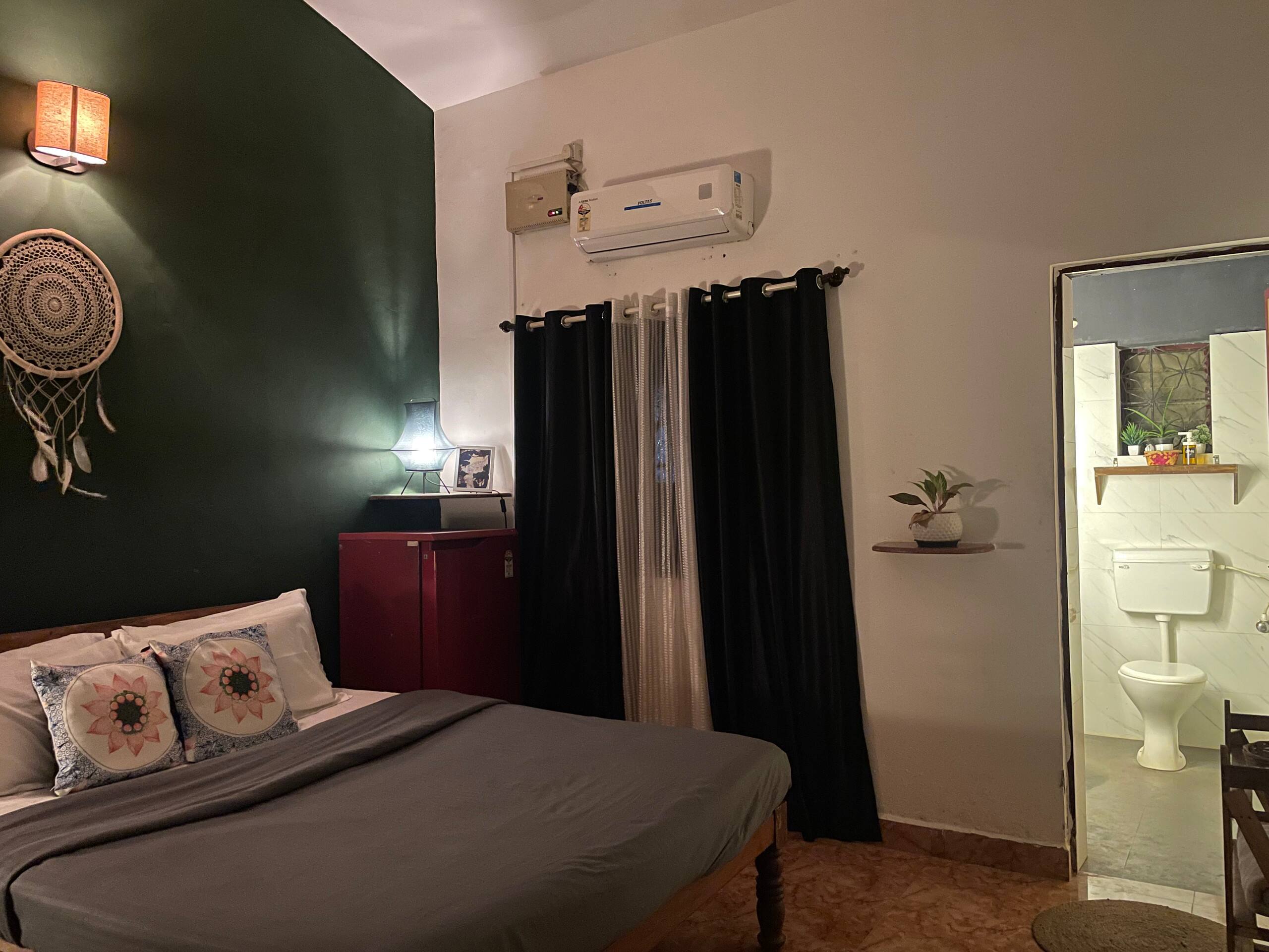 Hidden cozy room 750mtr to beach/ hideaway bar 8