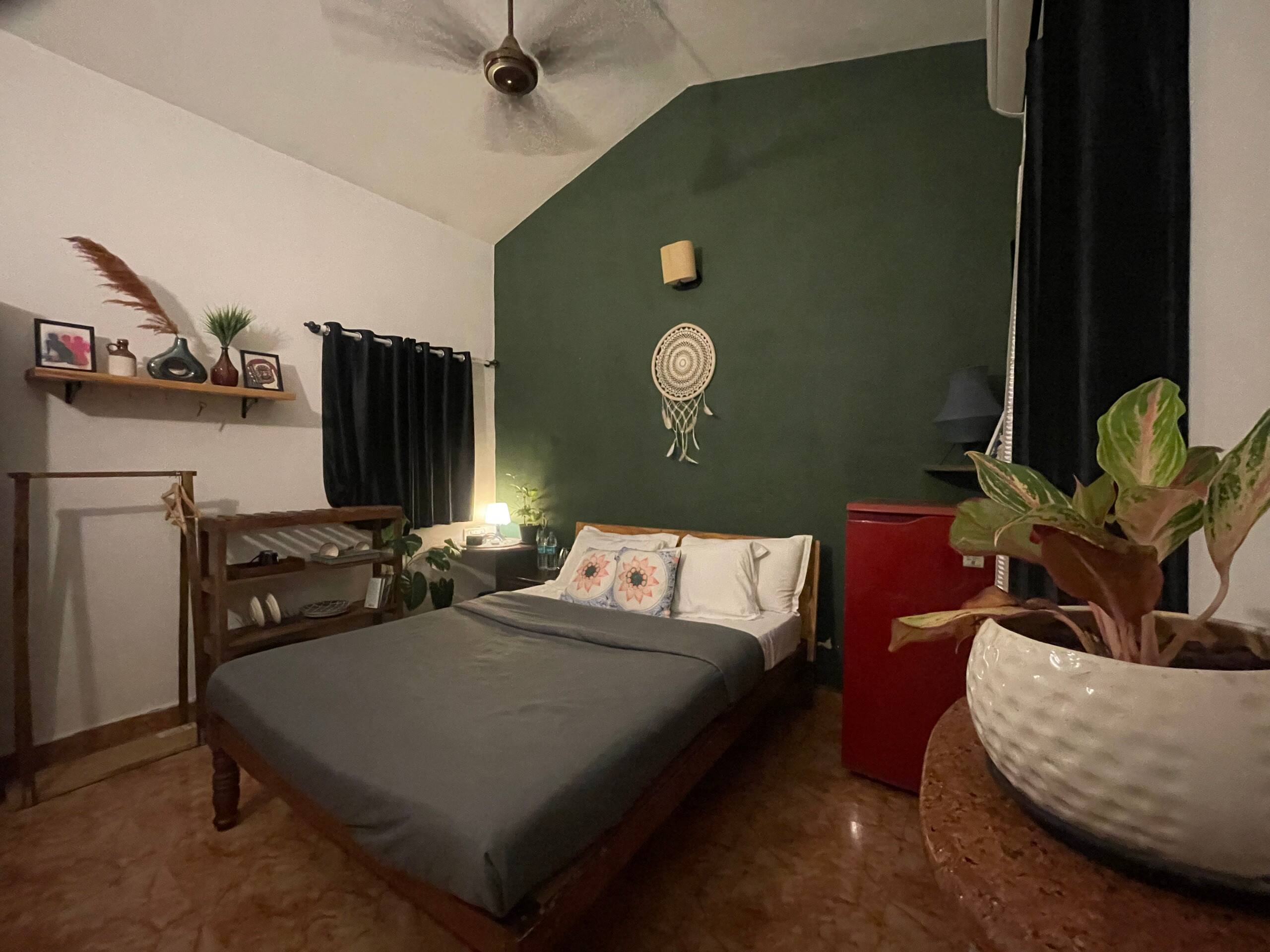 Hidden cozy room 750mtr to beach/ hideaway bar 17