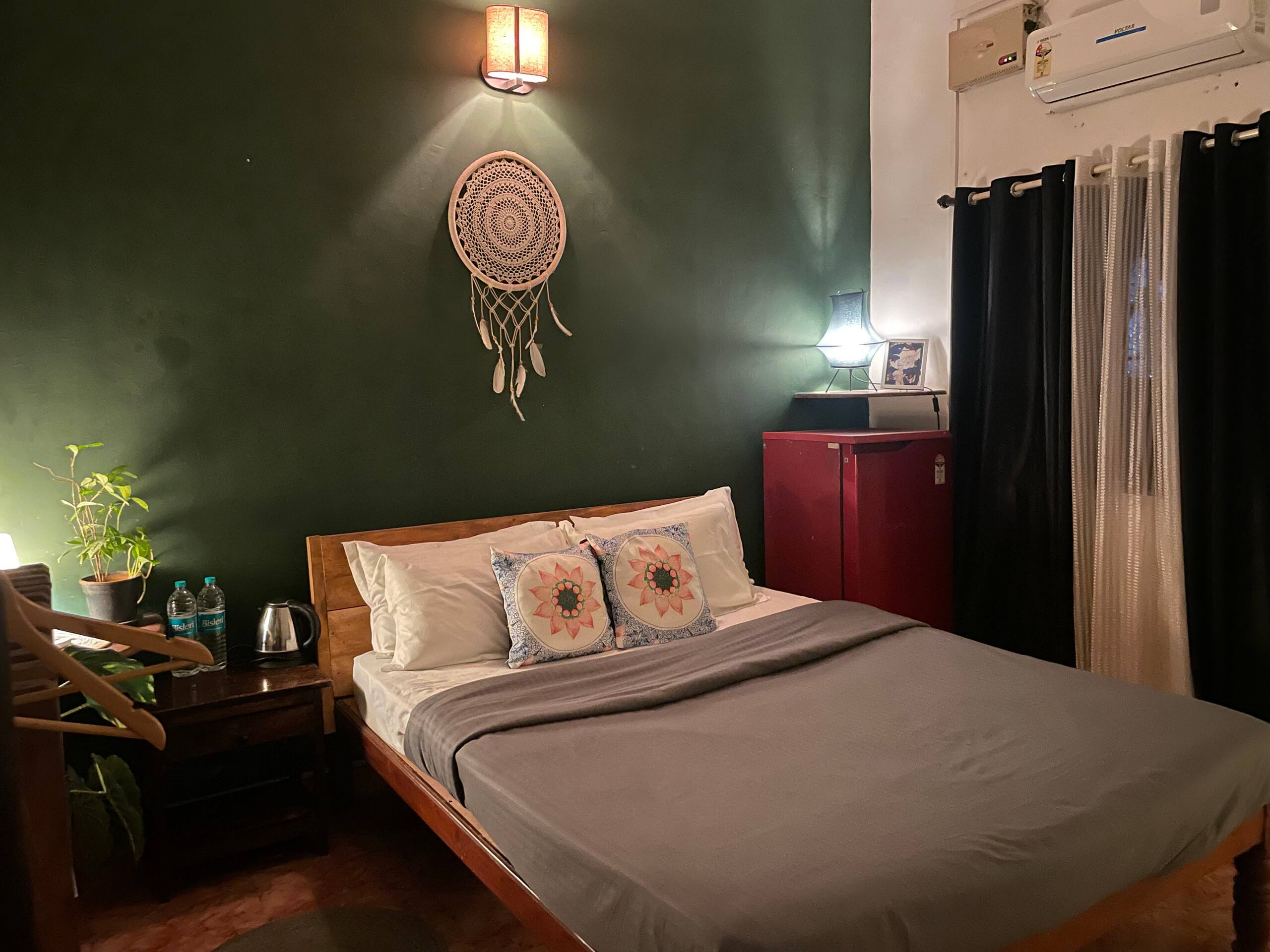 Hidden cozy room 750mtr to beach/ hideaway bar 9