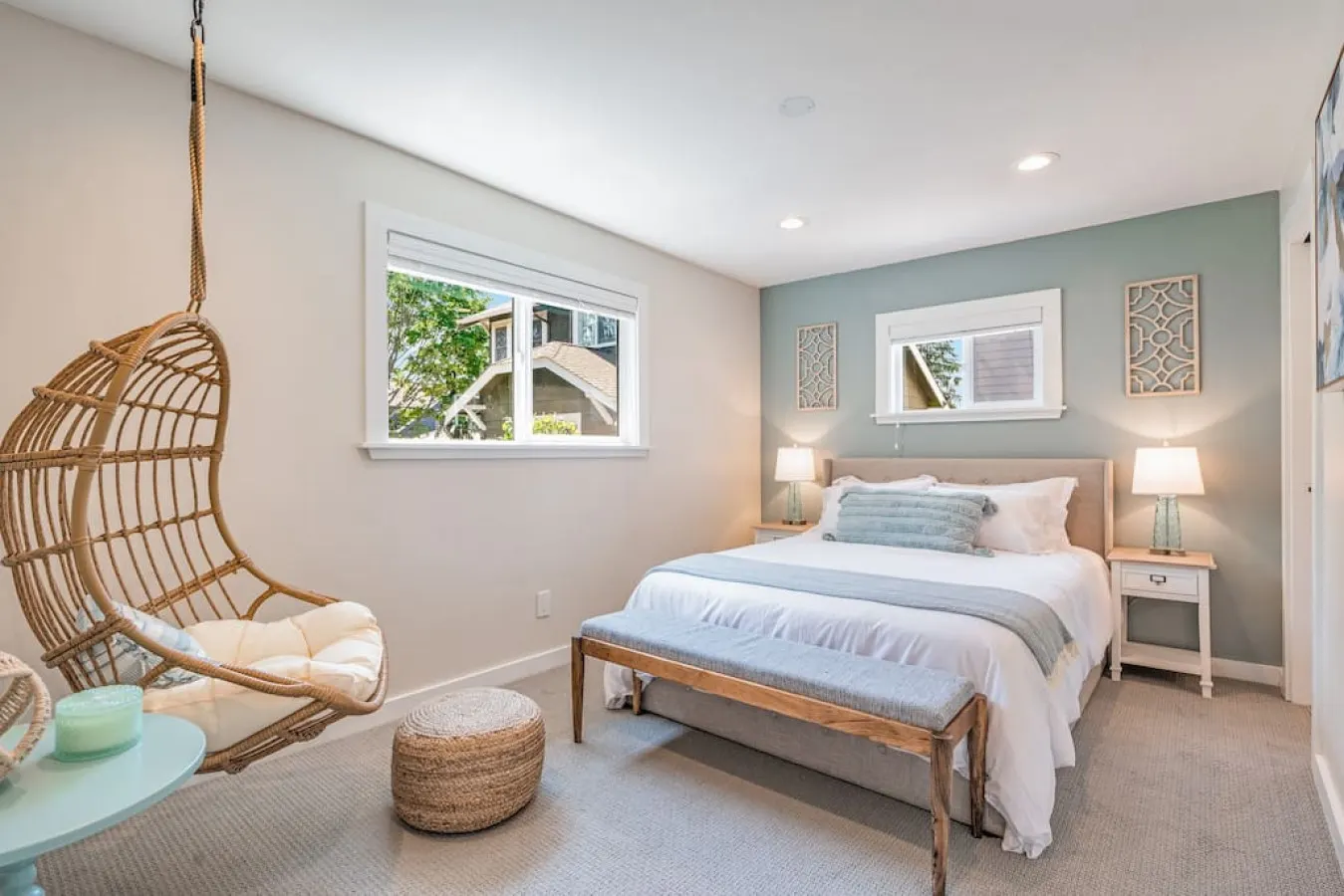 Cottage Gem ~ Min to Waterfront 4
