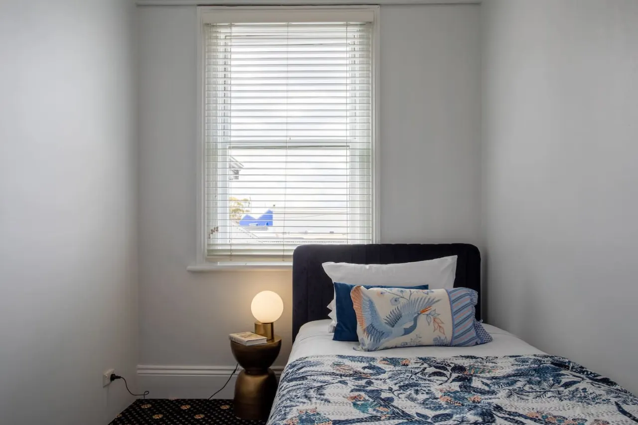 Two Worlds Townhouse - Launceston 17