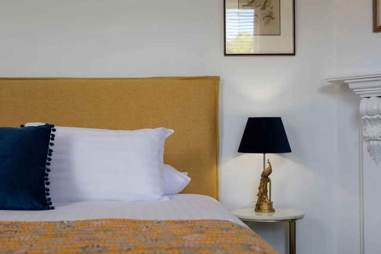 Two Worlds Townhouse - Launceston 5