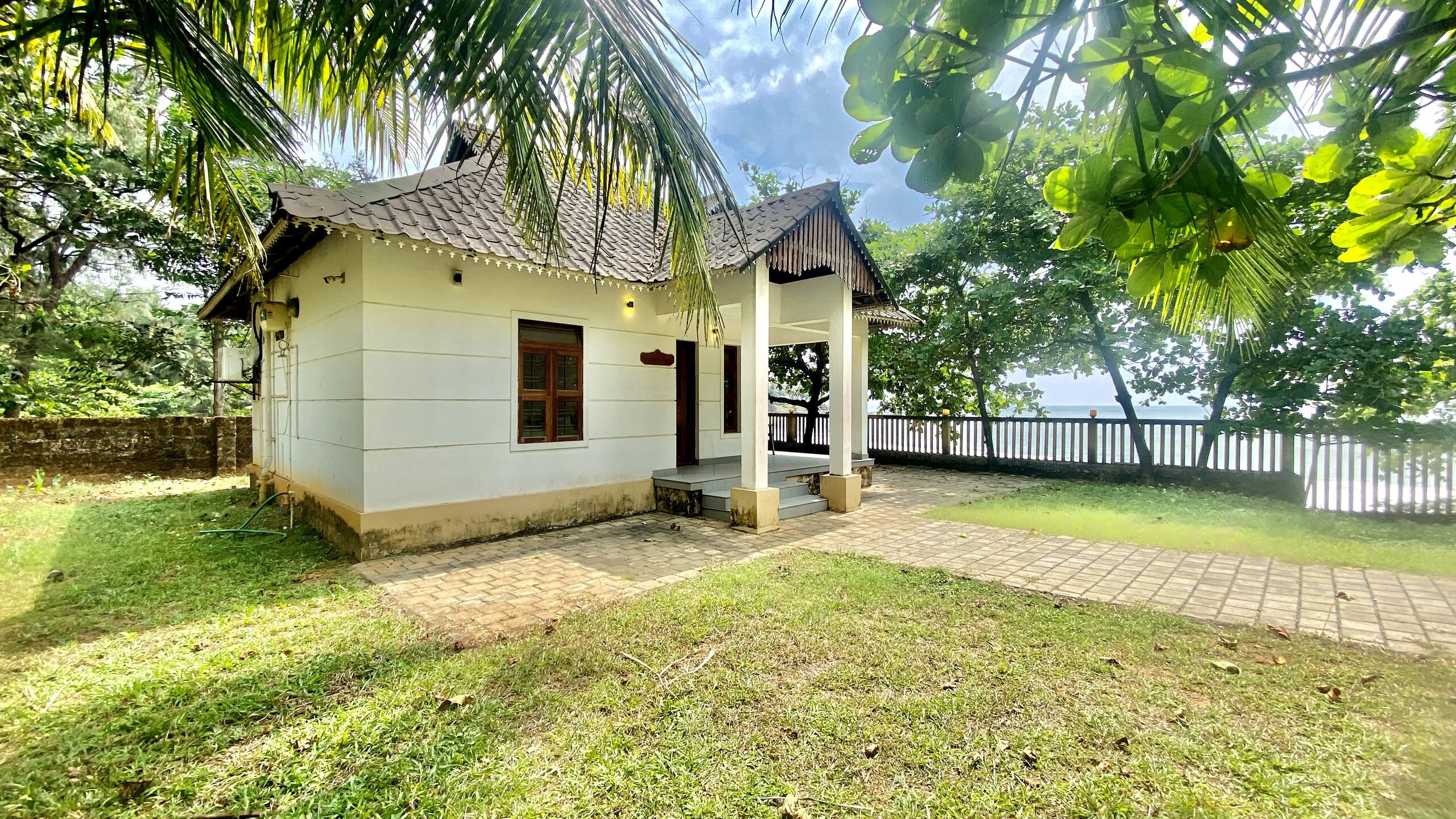 Metro Landsend beach House 21