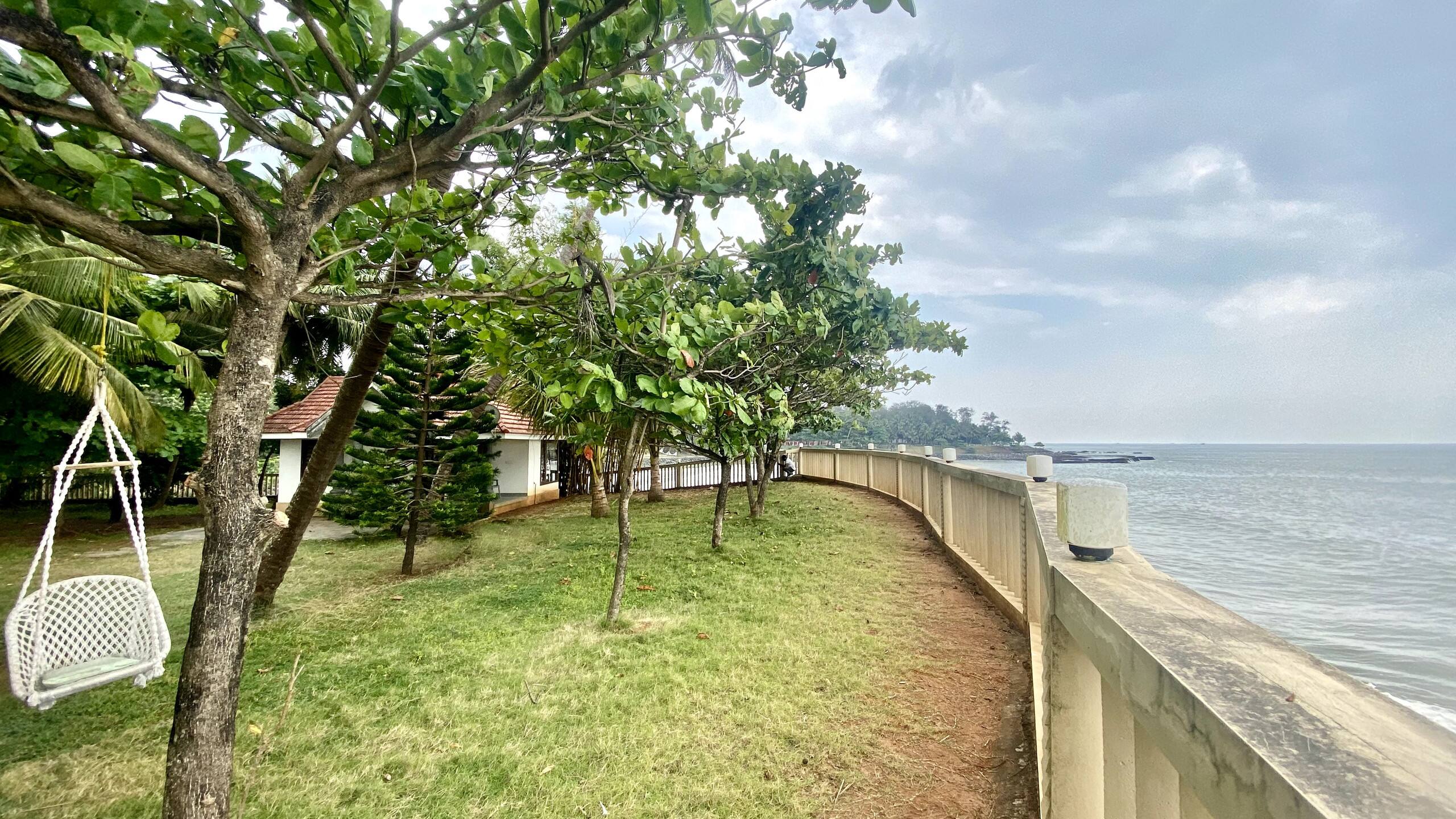 Metro Landsend beach House 6