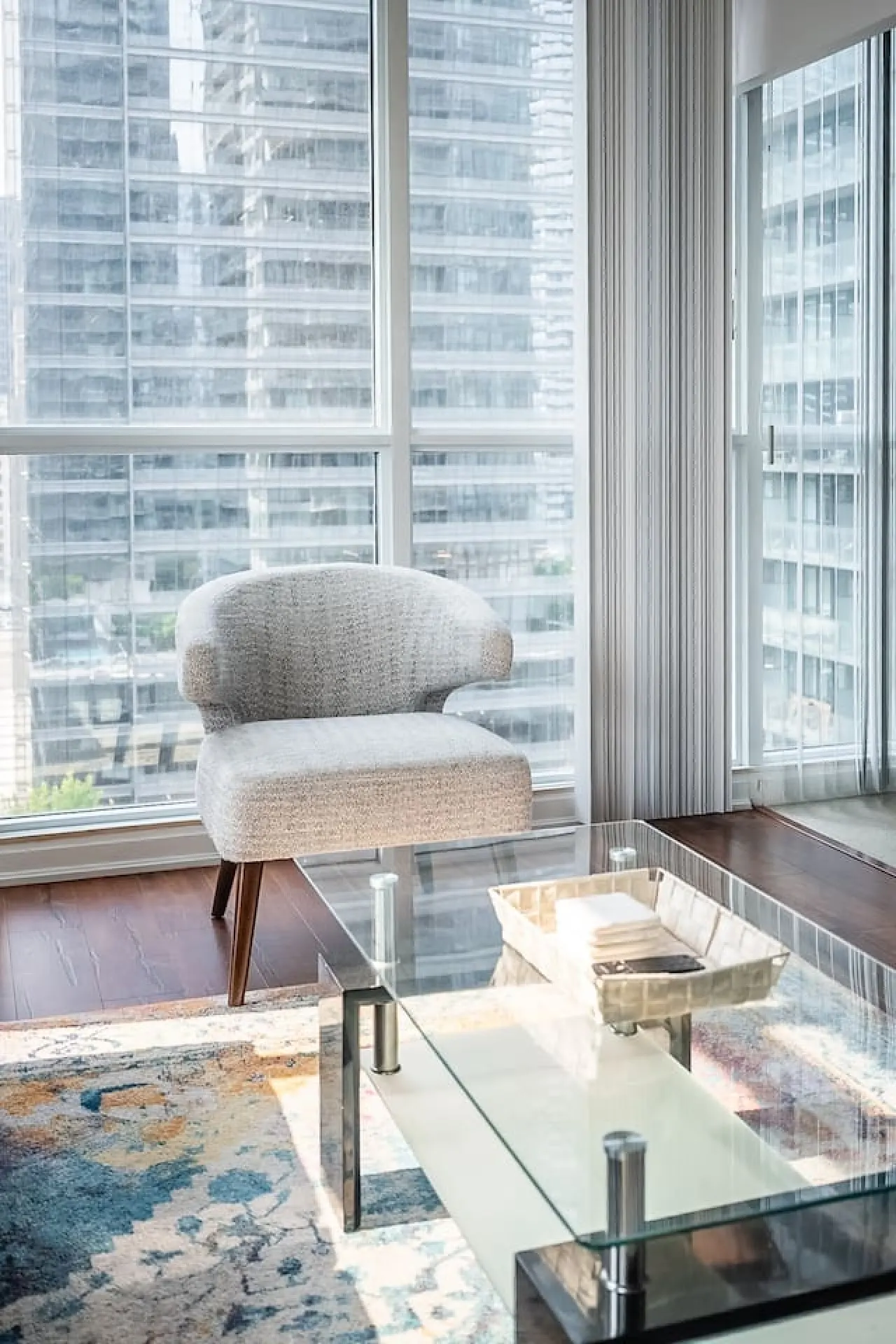 Spacious 2BR Condo Prime Location Great Views 17