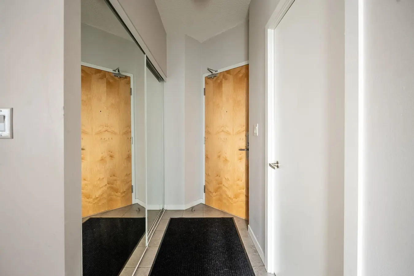 Spacious 2BR Condo Prime Location Great Views 6