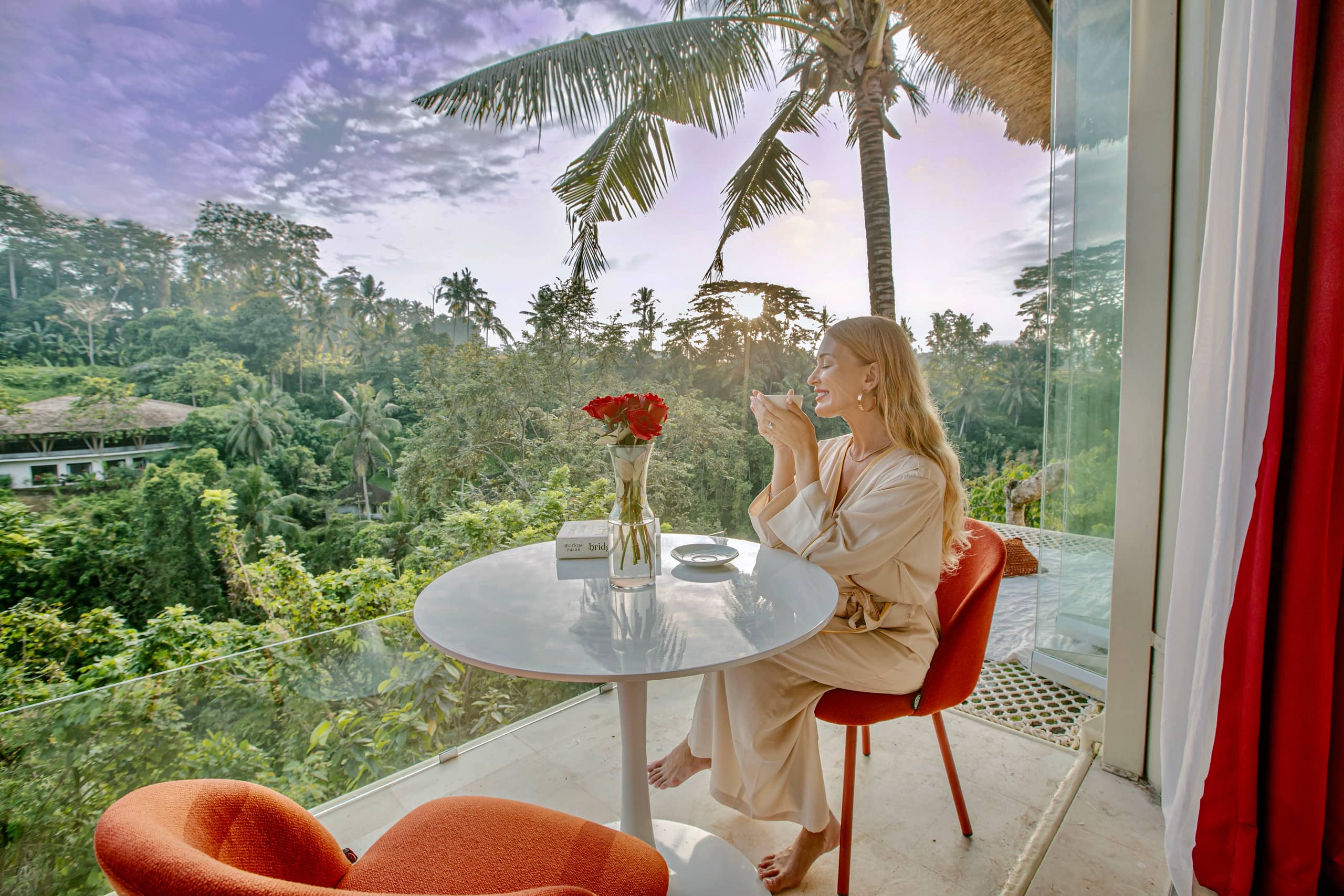 Jungle View, Balcony, Bathtub 13