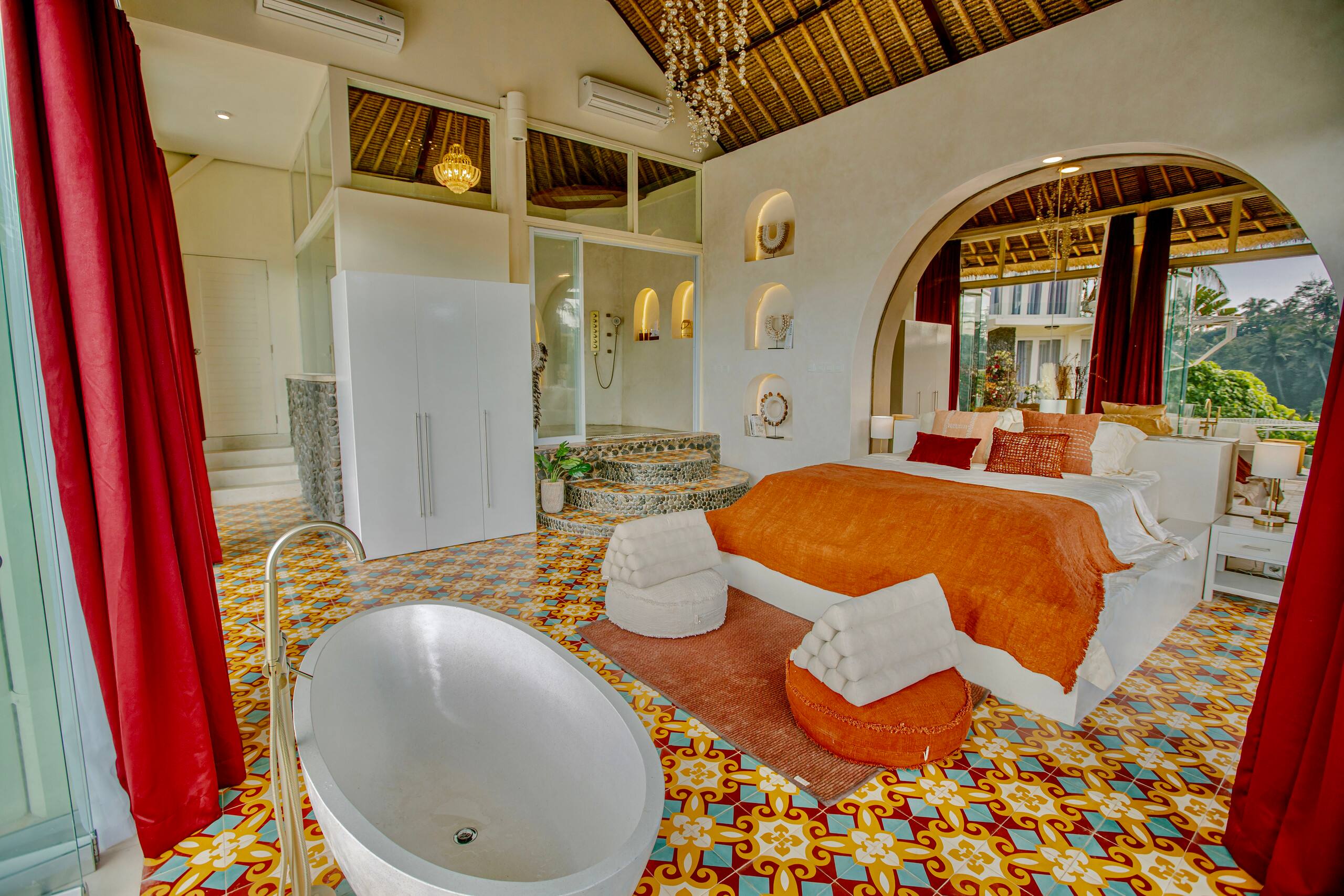 Jungle View, Balcony, Bathtub 28