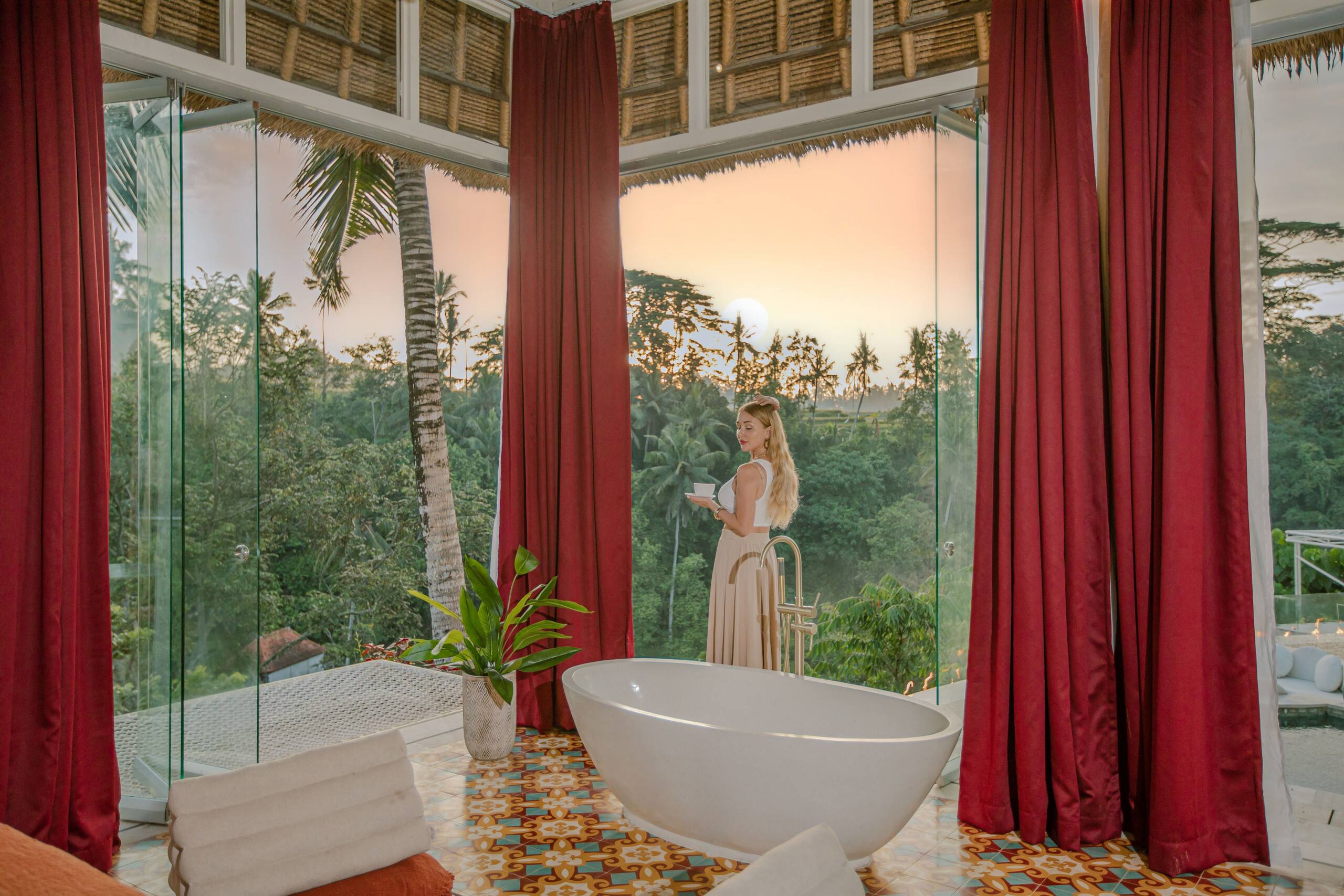 Jungle View, Balcony, Bathtub 15