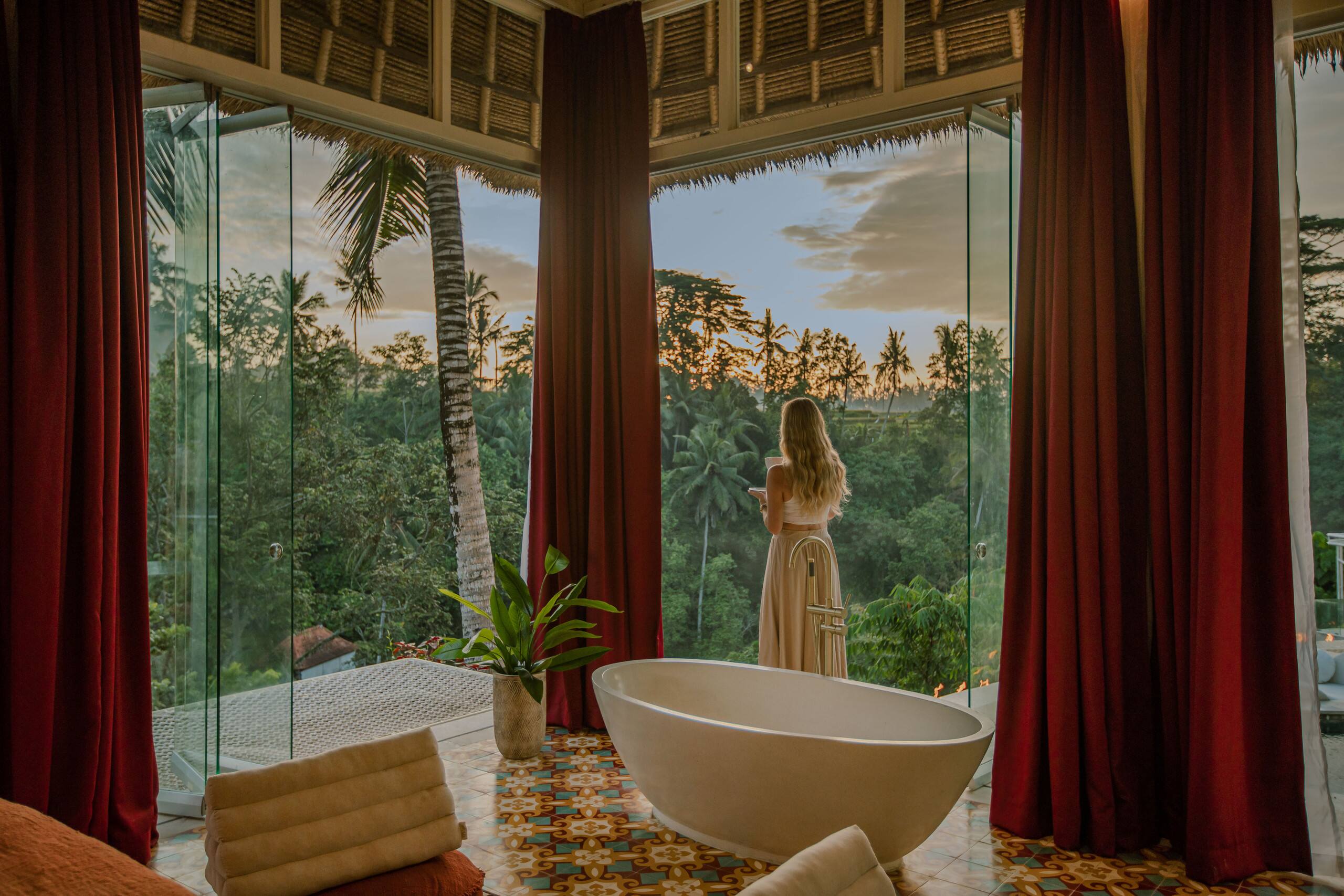 Jungle View, Balcony, Bathtub 25