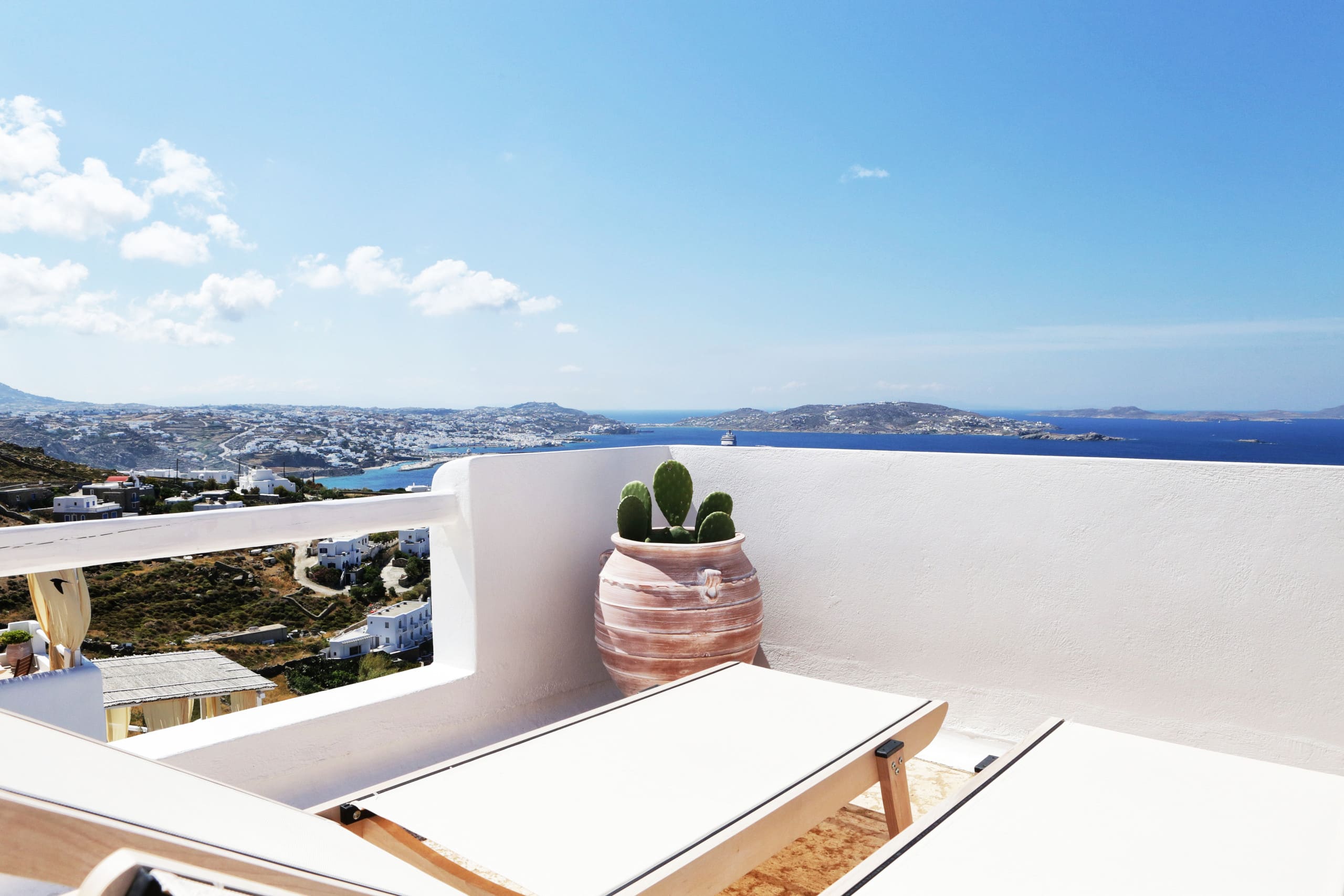 The Hilltop Seaview Suite — photo 2