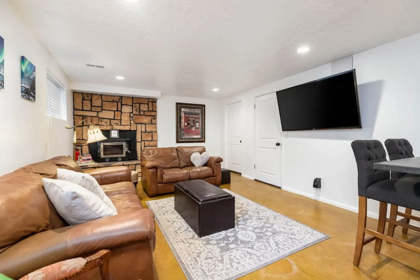 Ski Bum Chalet-Close to Resorts! — photo 2
