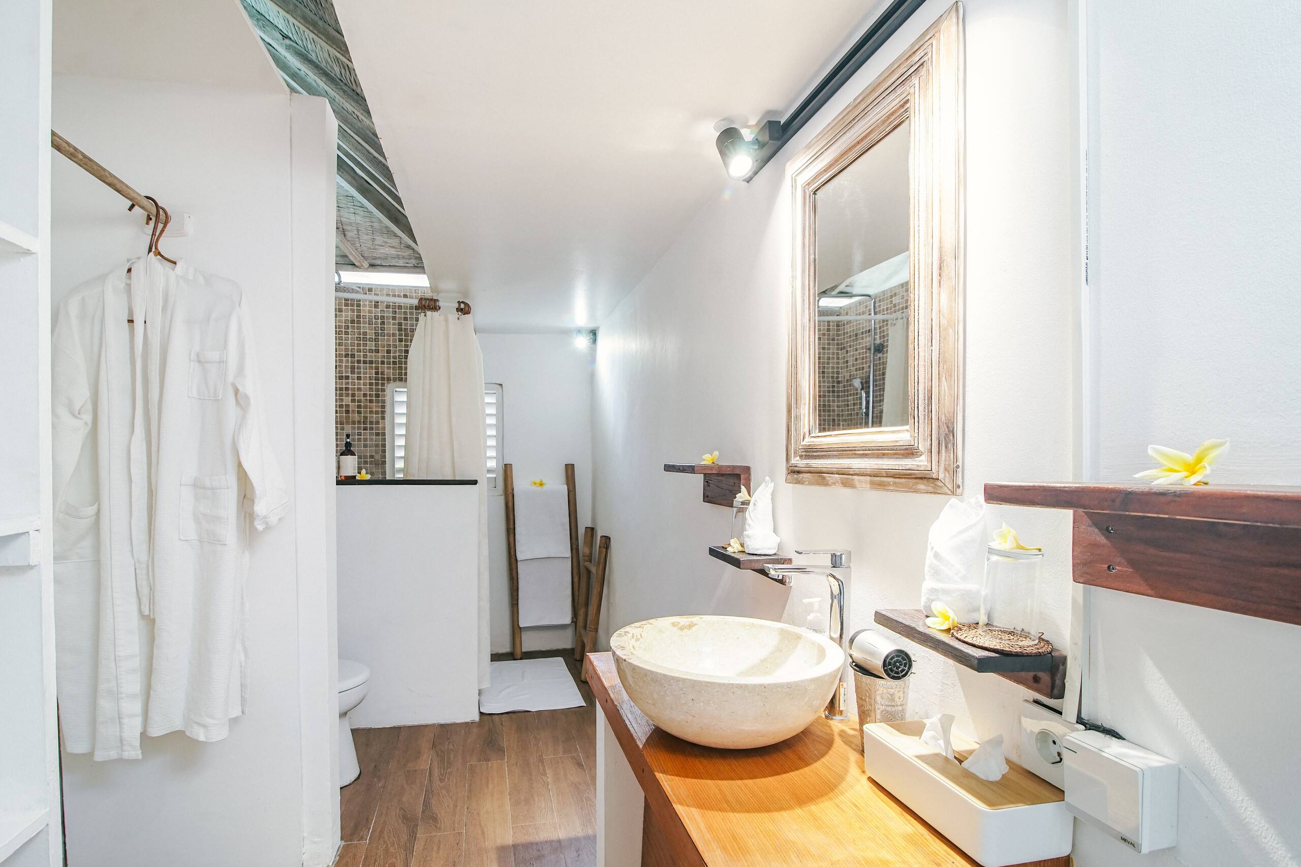 Villa Laksmana | unique 2BR in central Seminyak 23