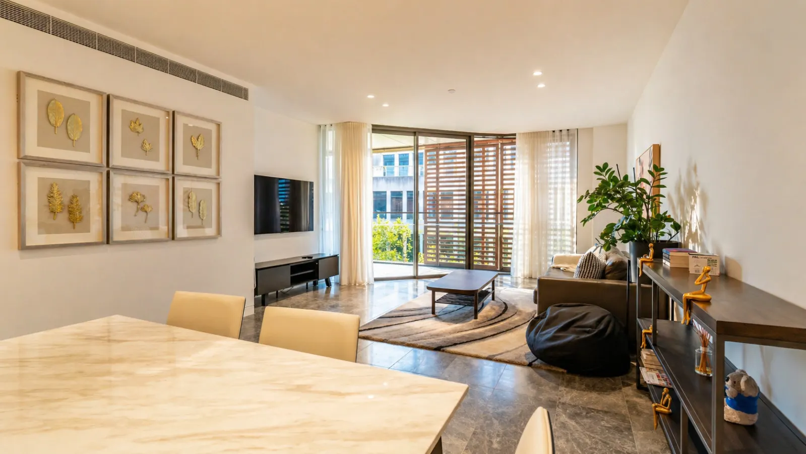 2BR by Circular Quay The Rocks + Free Parking 10