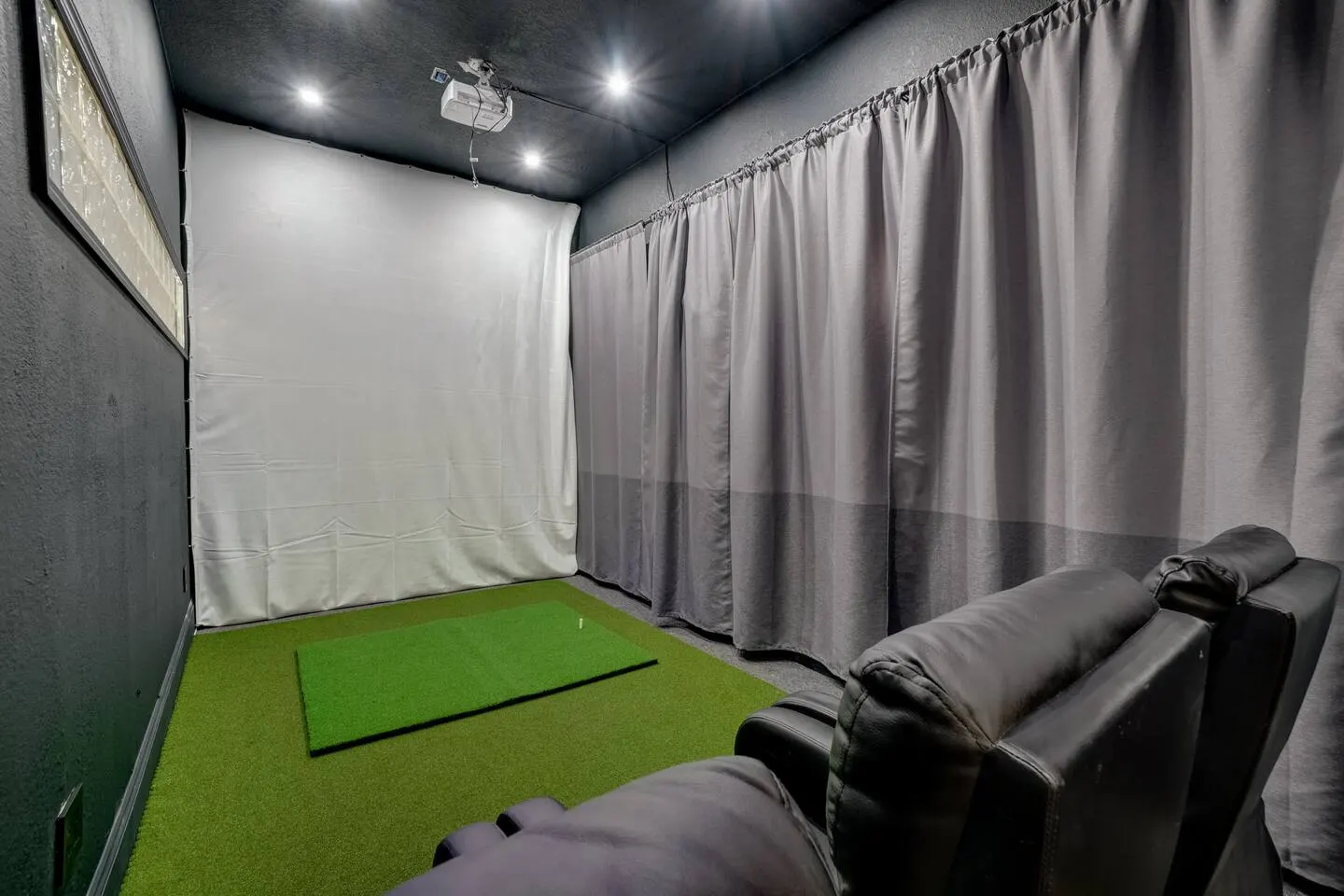 14 Room Disney Estate Golf Resort 20