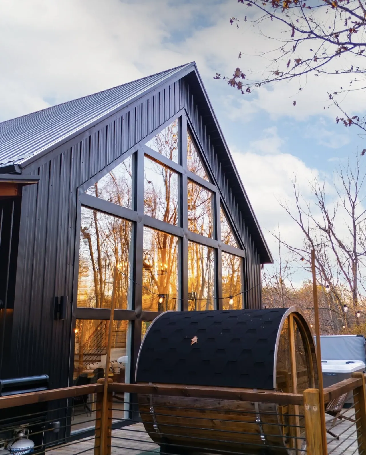 The Everwoods Lodge: Mountain-Modern Cabin in the Hocking Hills 19
