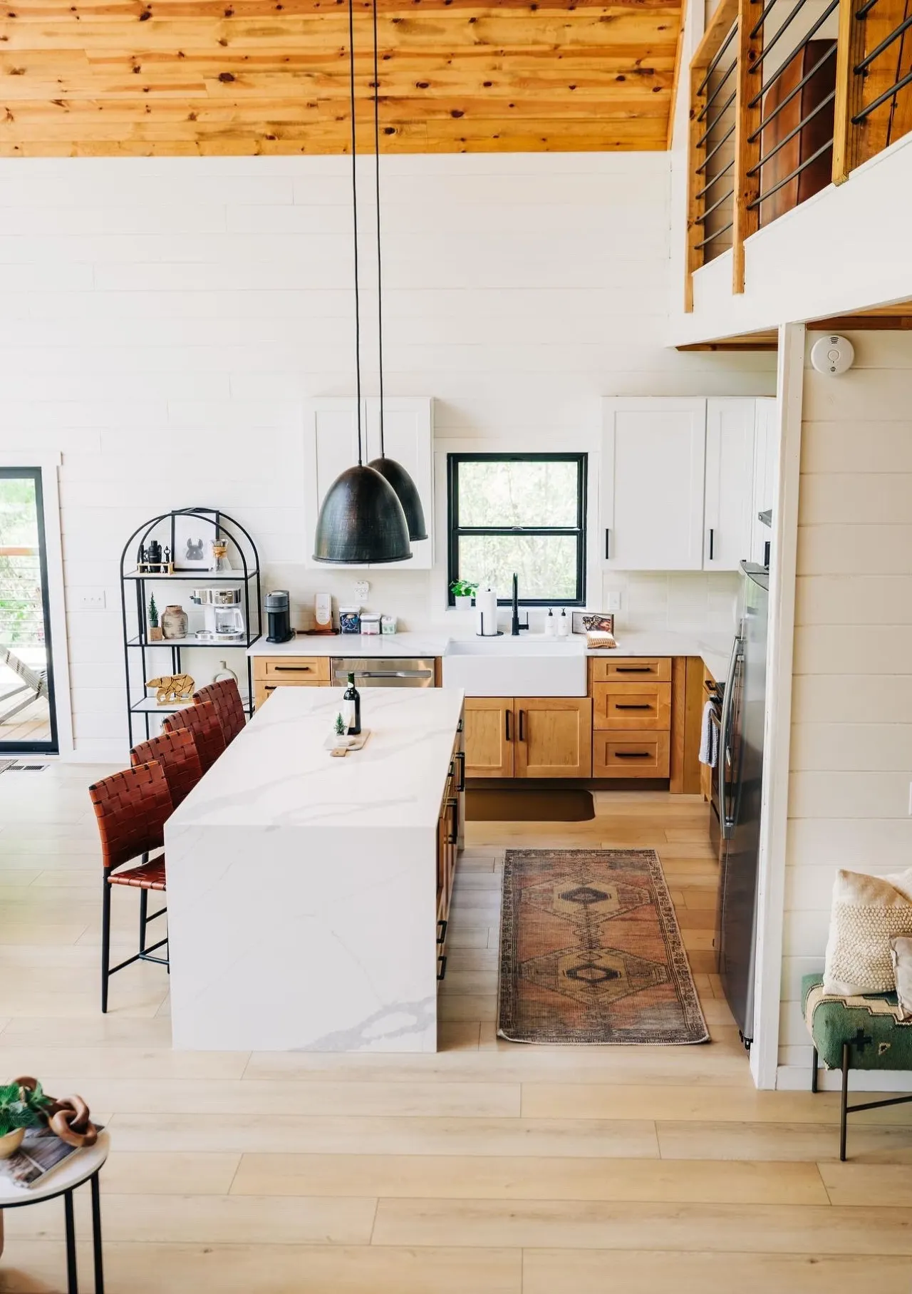 The Everwoods Lodge: Mountain-Modern Cabin in the Hocking Hills — photo 4