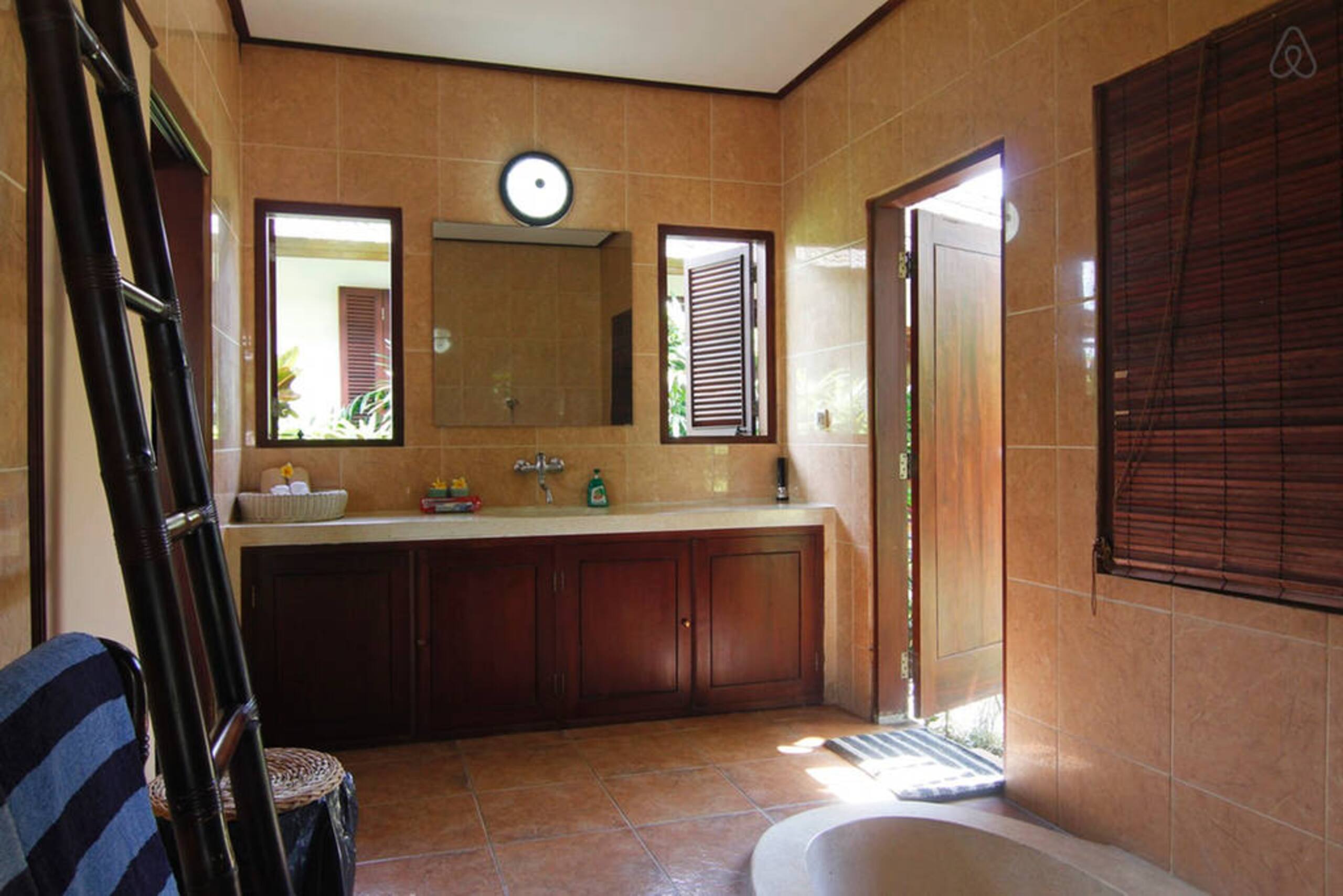Surrounded by greenery in the heart of Canggu 11