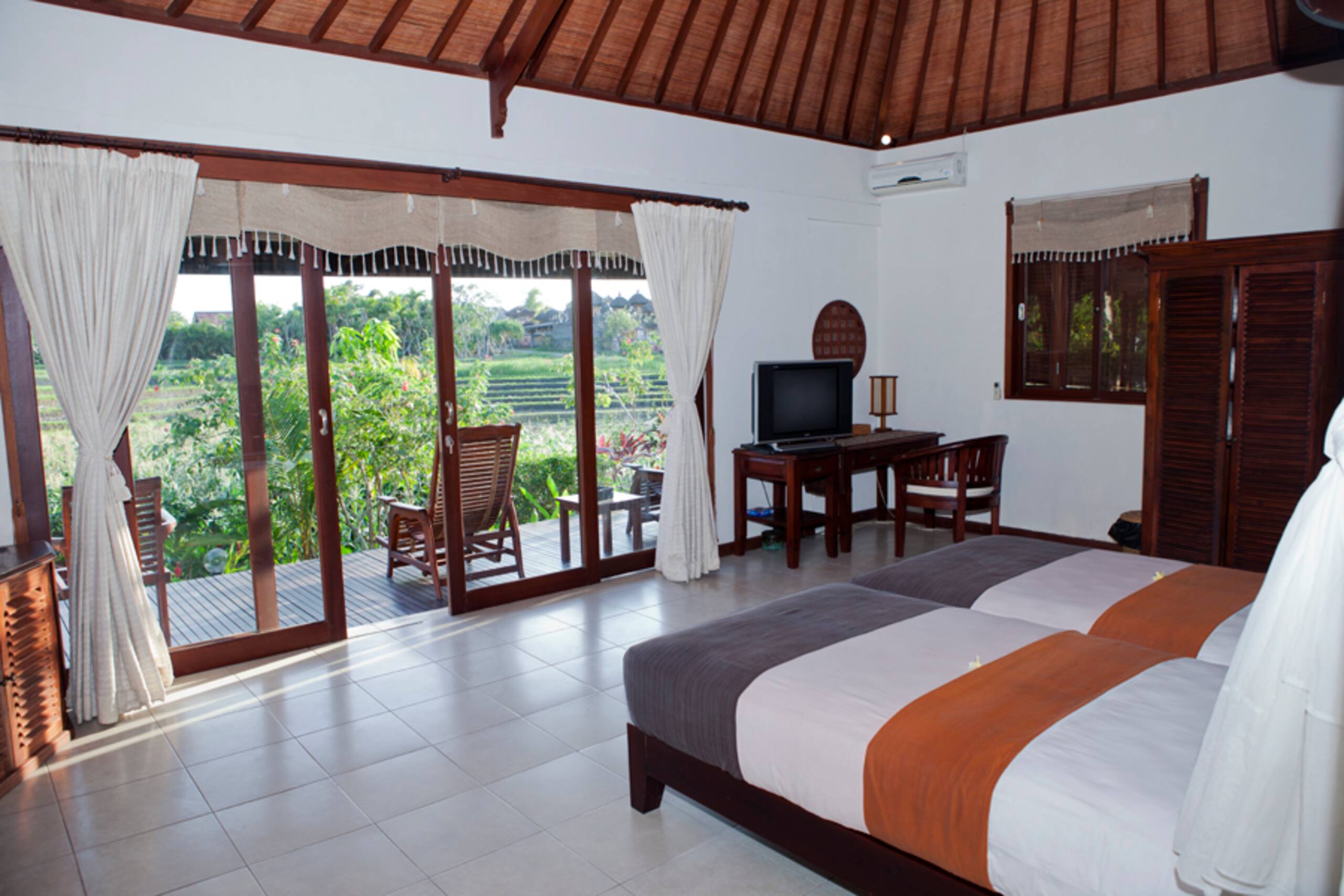 Surrounded by greenery in the heart of Canggu 16
