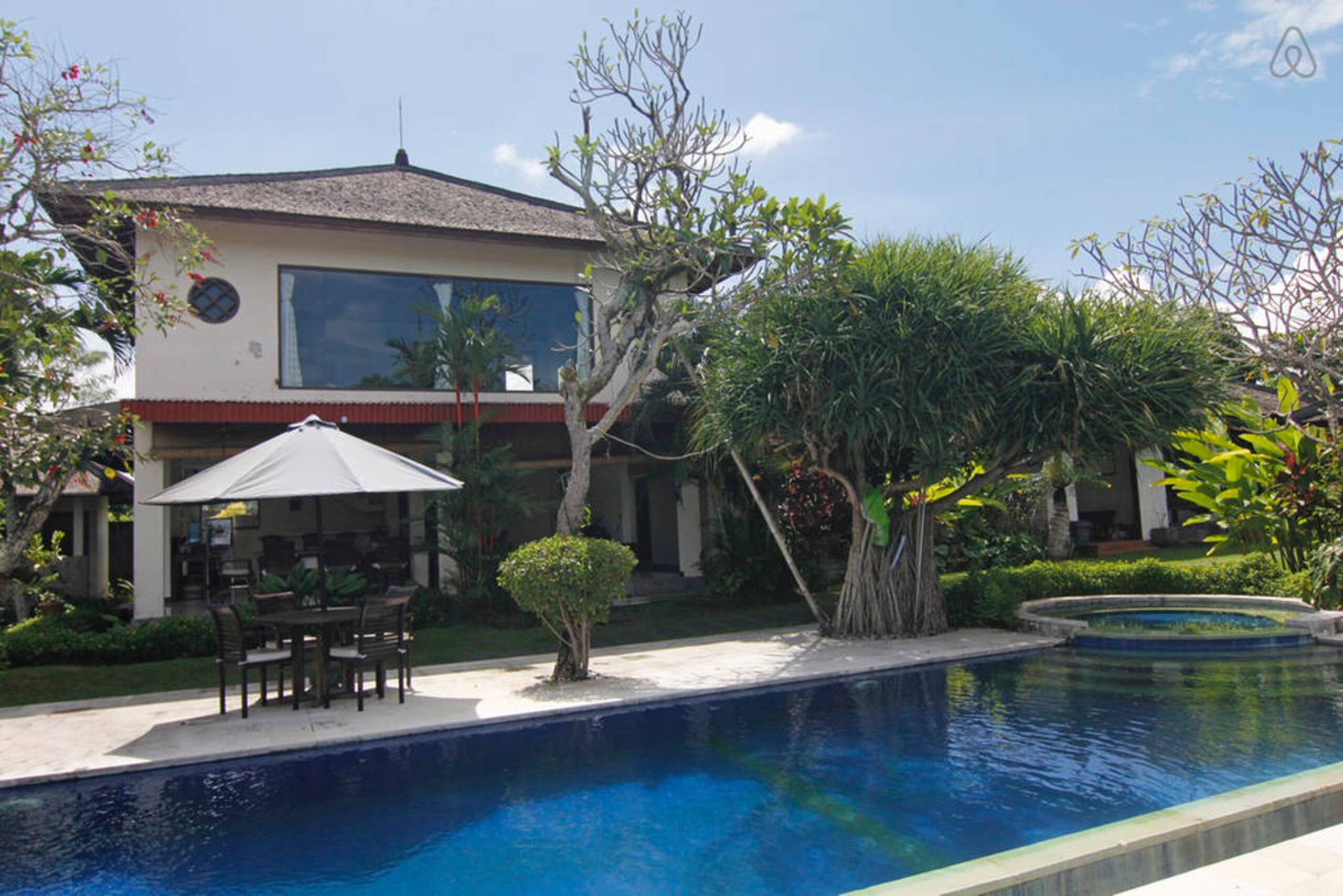 Surrounded by greenery in the heart of Canggu — photo 5
