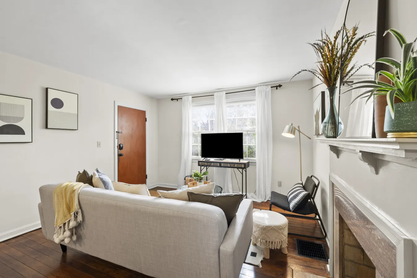 Timeless Tulane 1Bed 1 Bath Apt. Mins 2 High 18