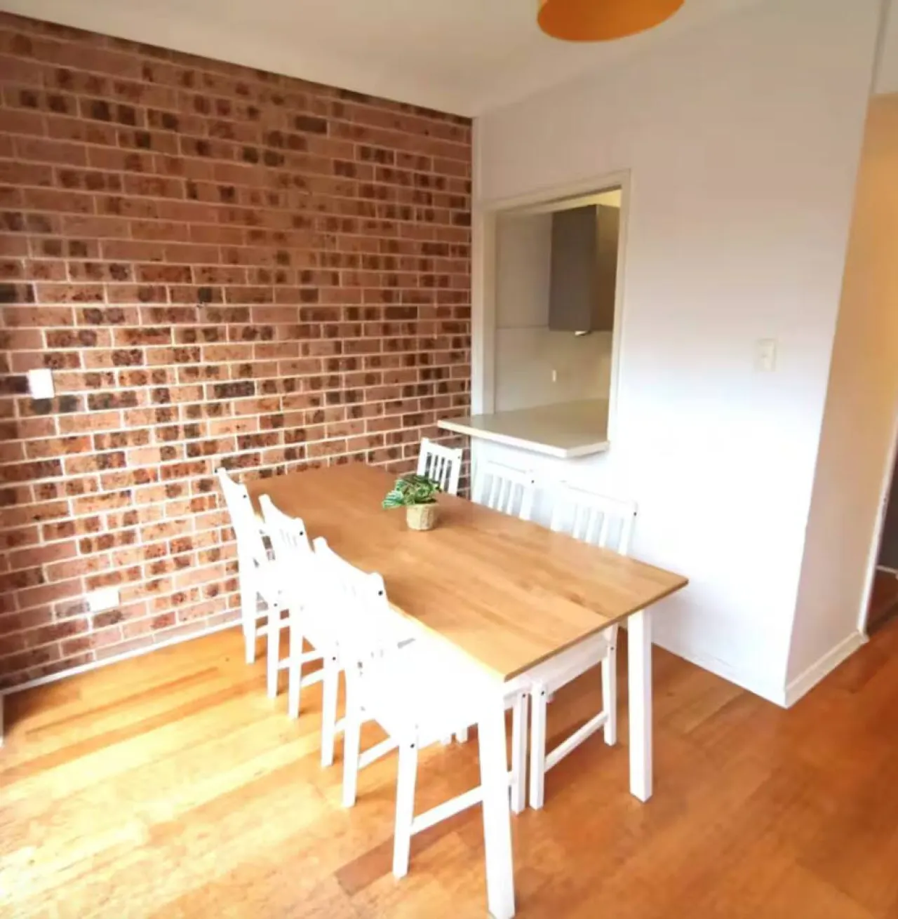 Private Twin Bedroom shared space in Glebe 8