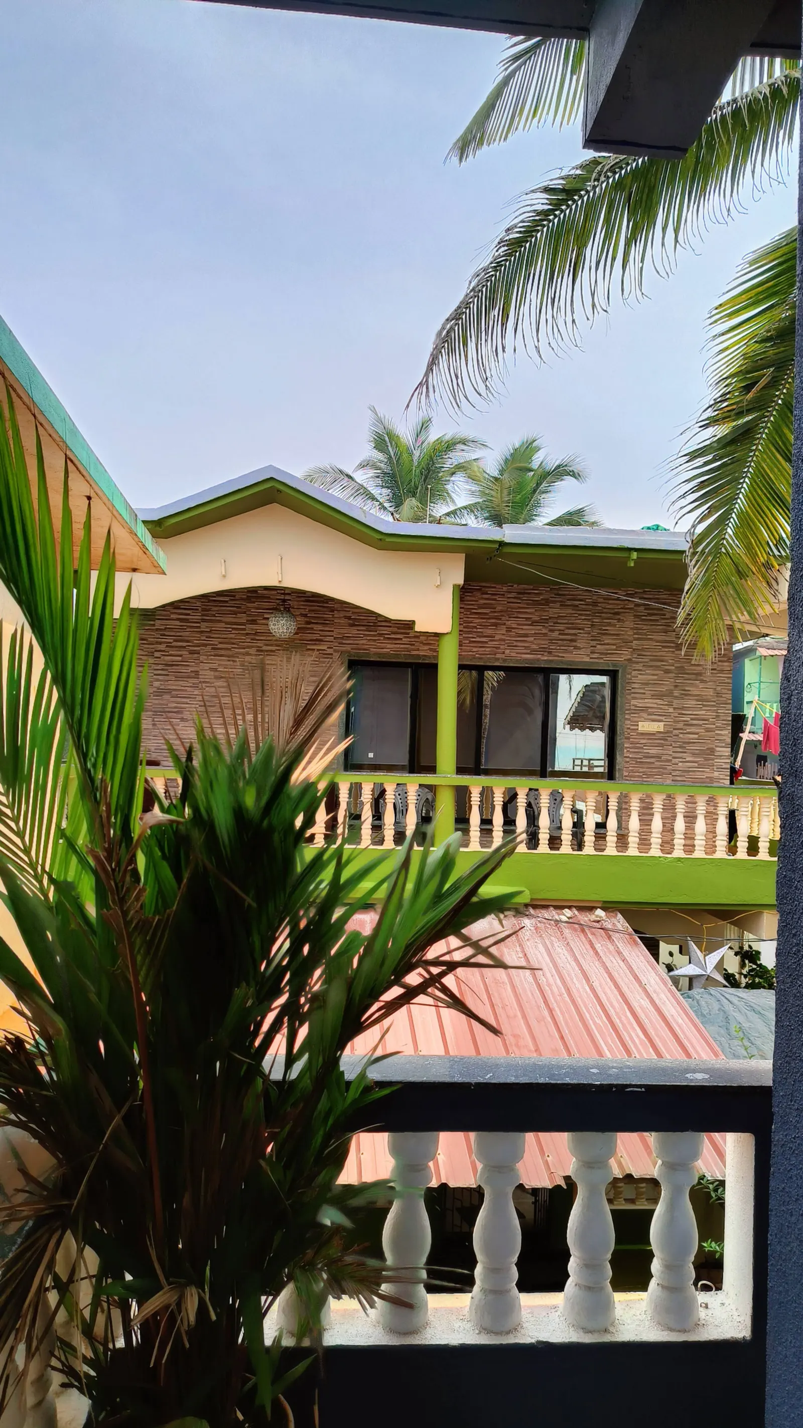 3 Bedroom Holiday Apartment on Ashwem beach 4