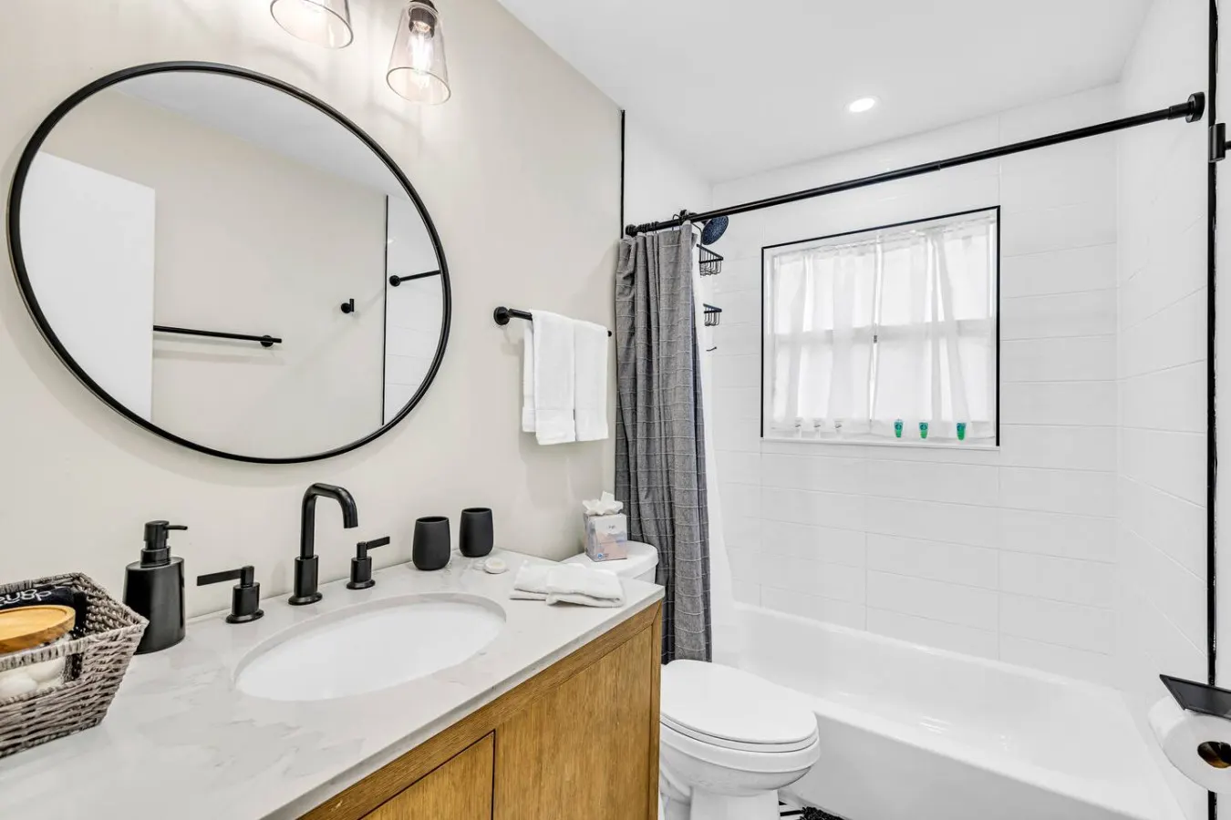 Stunning 4Beds/2Baths Unit in Delray- Heated Pool 11