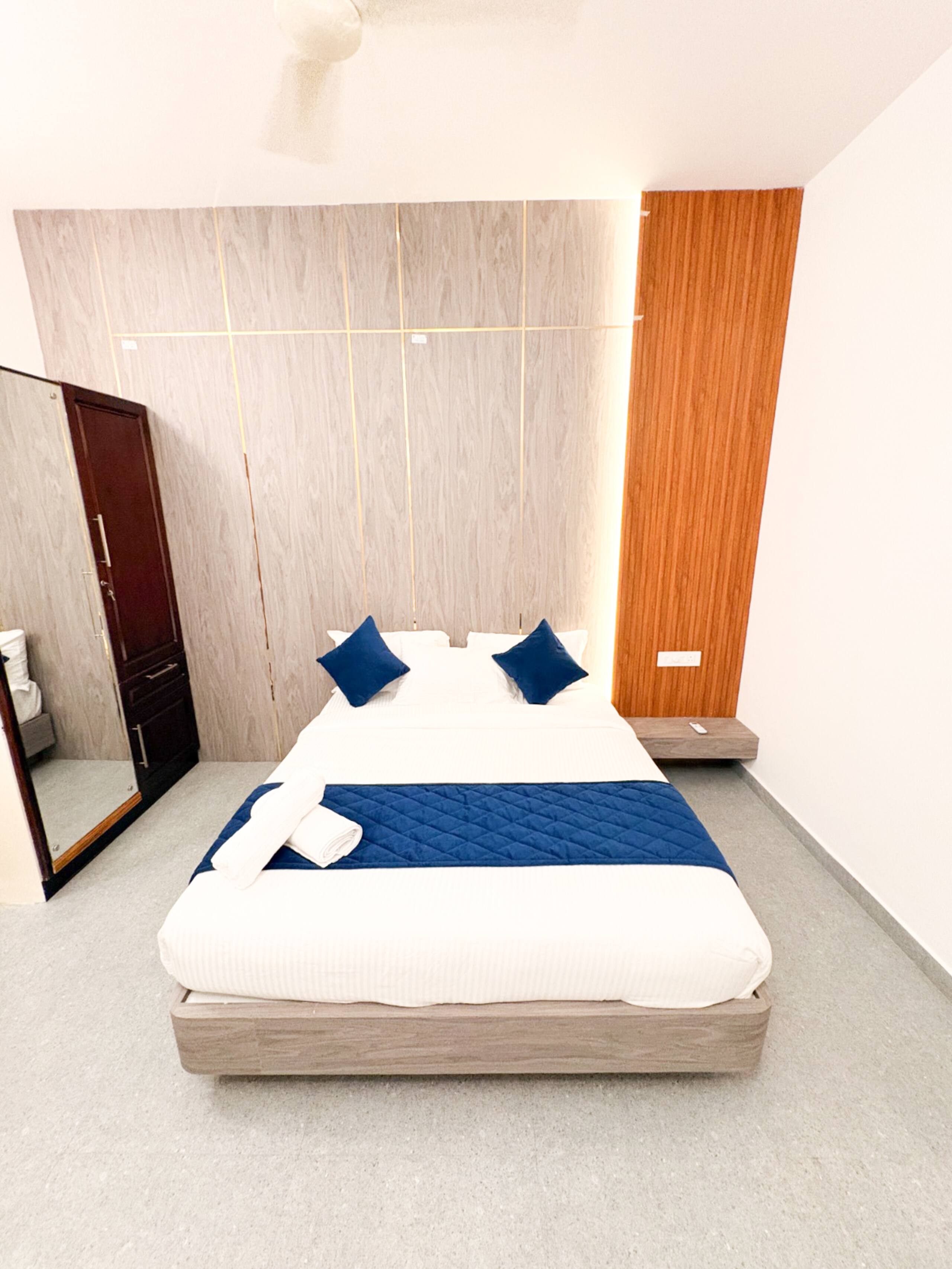 Luxury Stay Near Lulu Mall & AIMS Edappally Metro 21