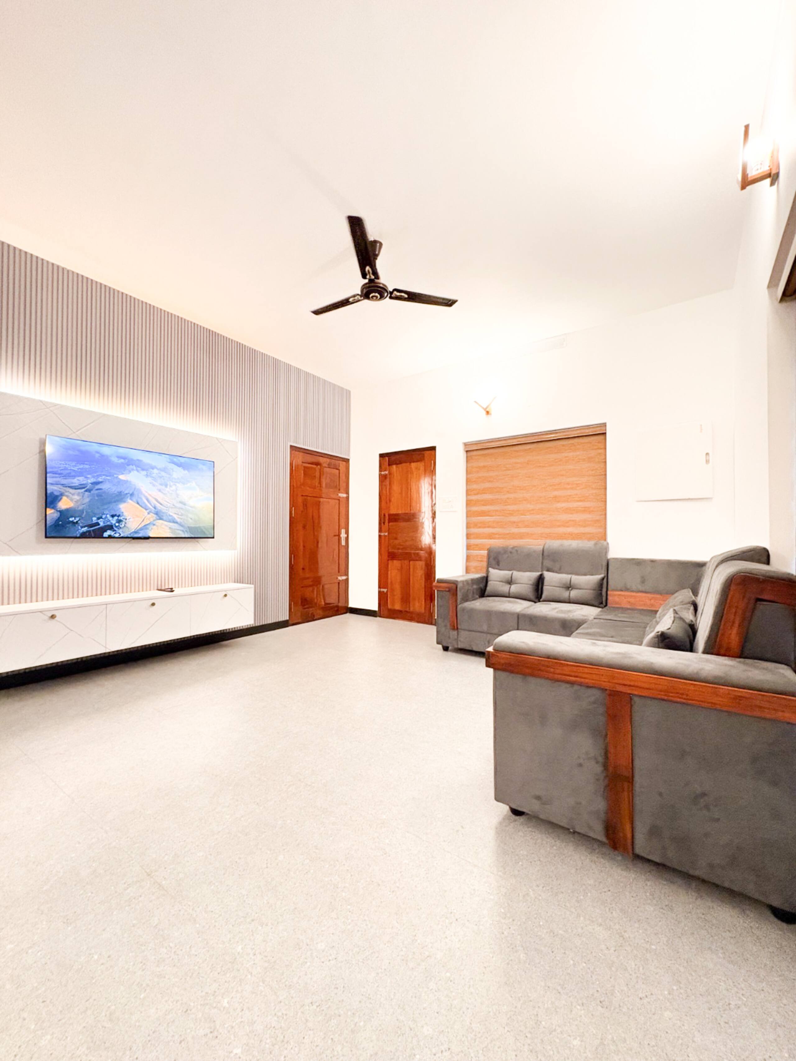 Luxury Stay Near Lulu Mall & AIMS Edappally Metro 1