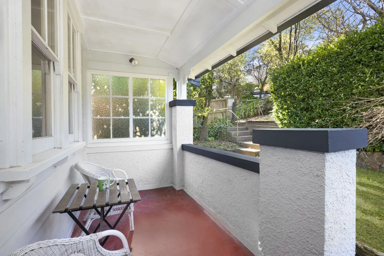 Allambee Cottage - pet friendly, close to town & the station 10
