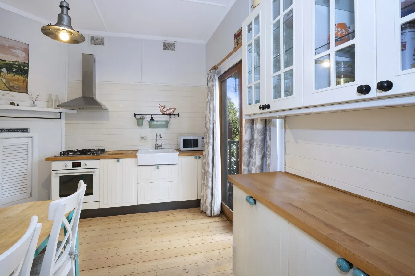 Allambee Cottage - pet friendly, close to town & the station 3