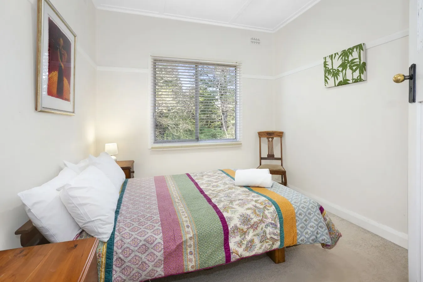 Allambee Cottage - pet friendly, close to town & the station 5