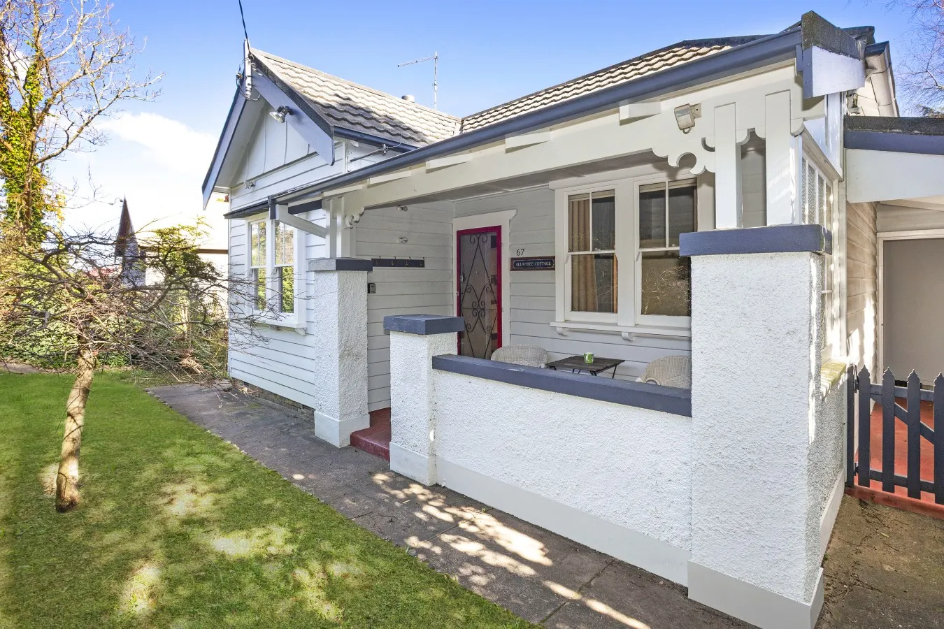 Allambee Cottage - pet friendly, close to town & the station 8