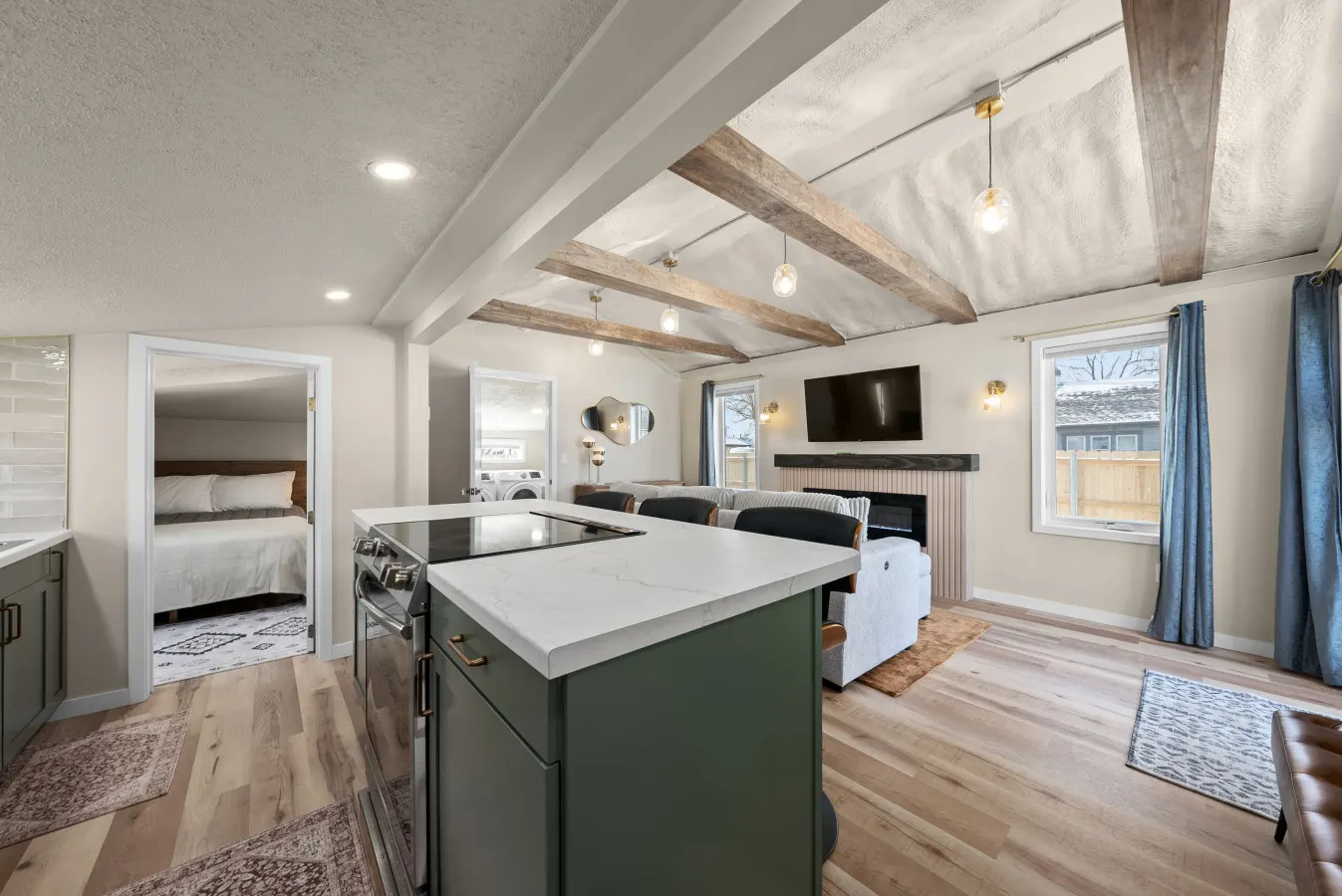 Downtown Sioux Falls Shacks l Quarry Rock Tiny House Retreat — photo 2