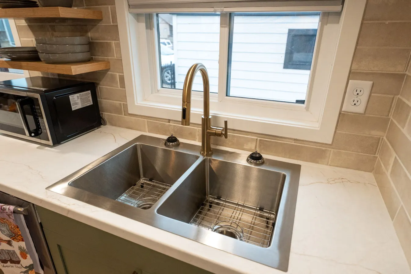 Downtown Sioux Falls Shacks l Quarry Rock Tiny House Retreat 14