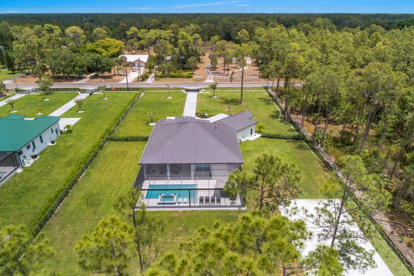 Sports Ranch Luxe Estate 10