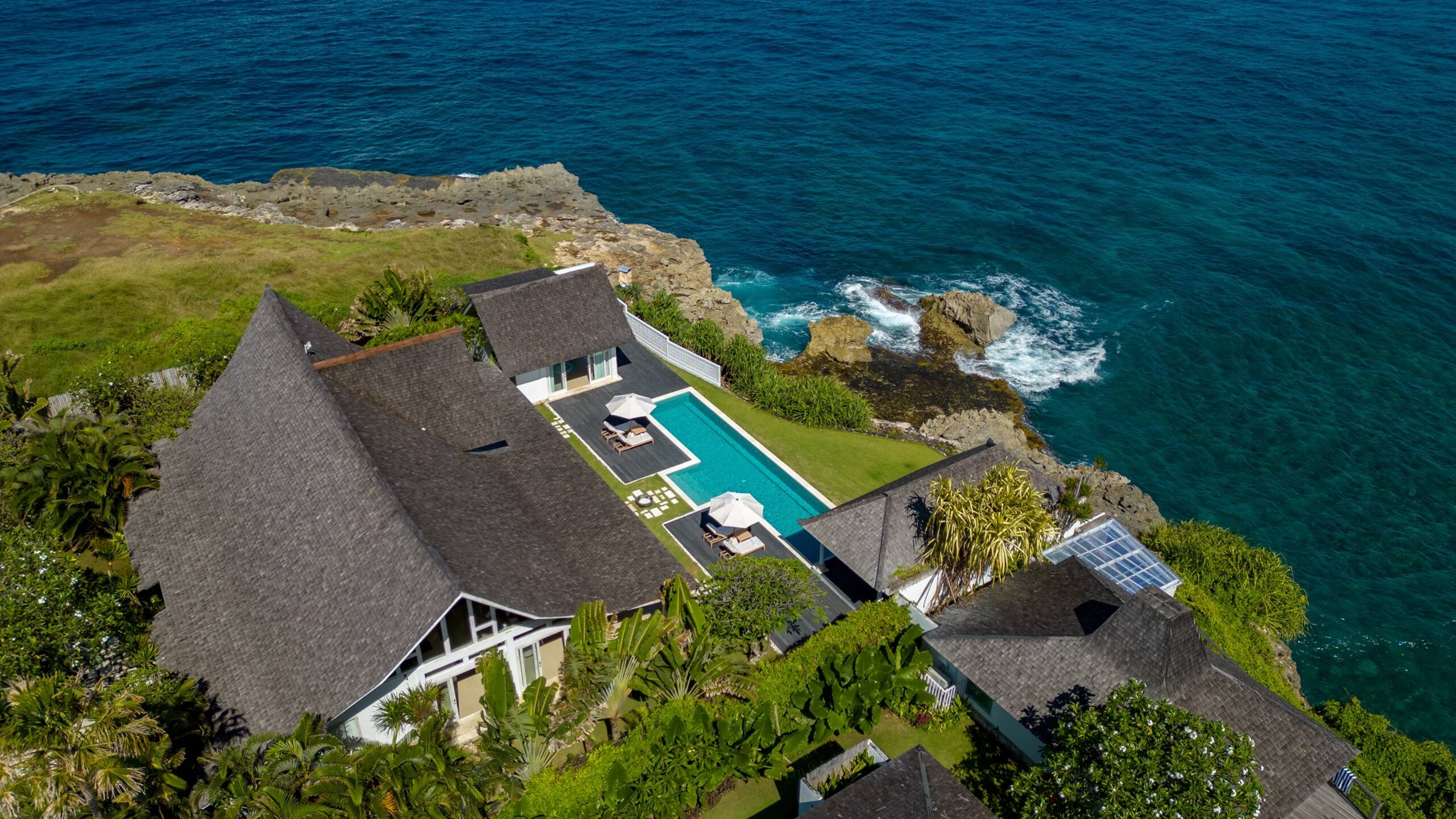 Cliffside 2BR Villa in Nusa Lembongan w/ Pool 6