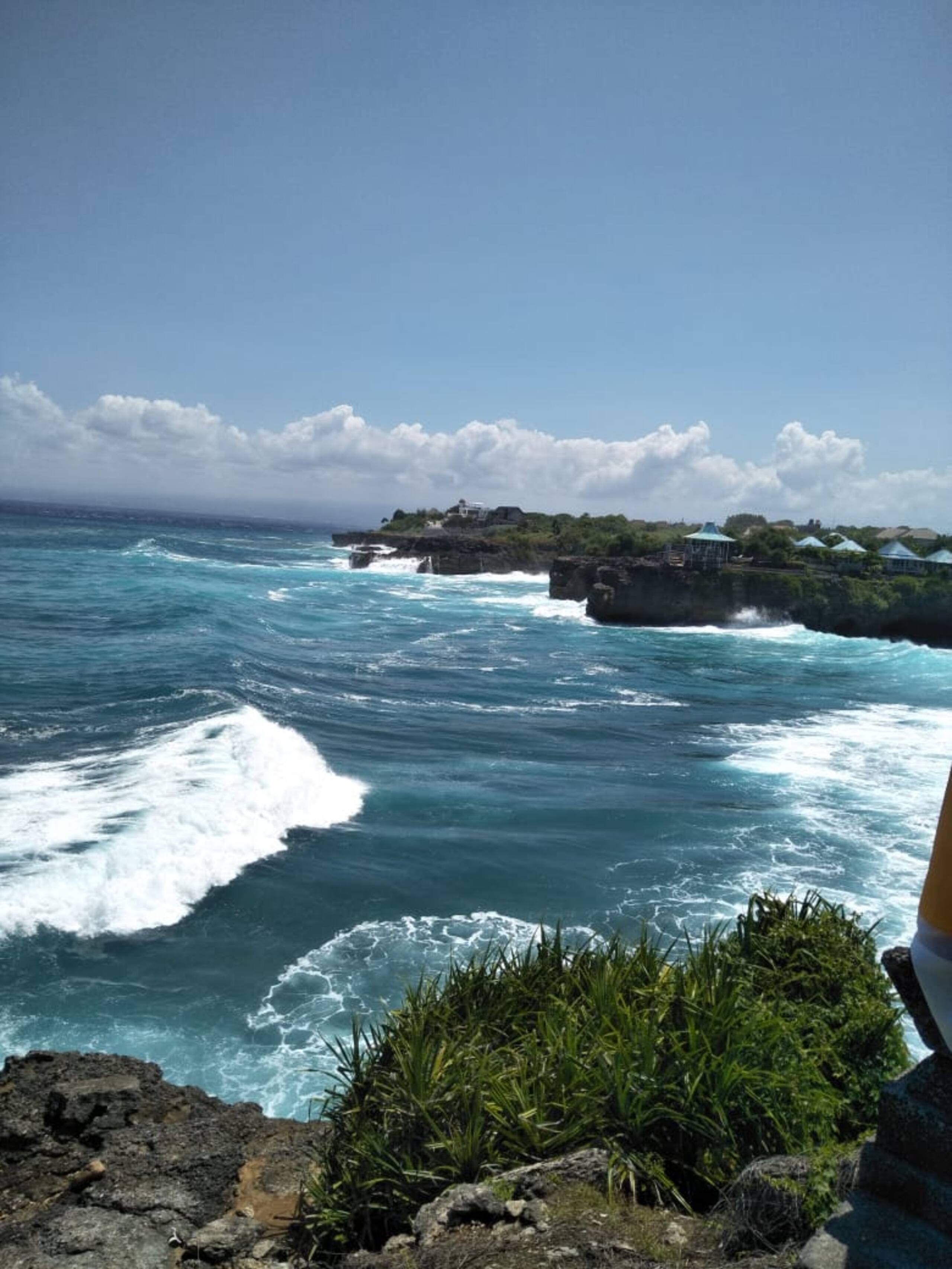 Cliffside 2BR Villa in Nusa Lembongan w/ Pool 26
