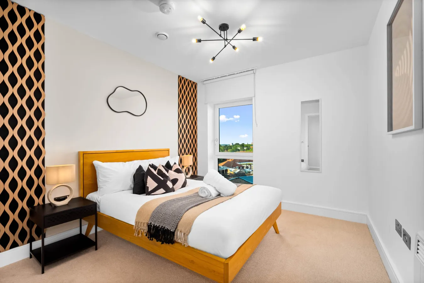 Stylish Apartment - Balcony - Fast WiFi - Netflix 2