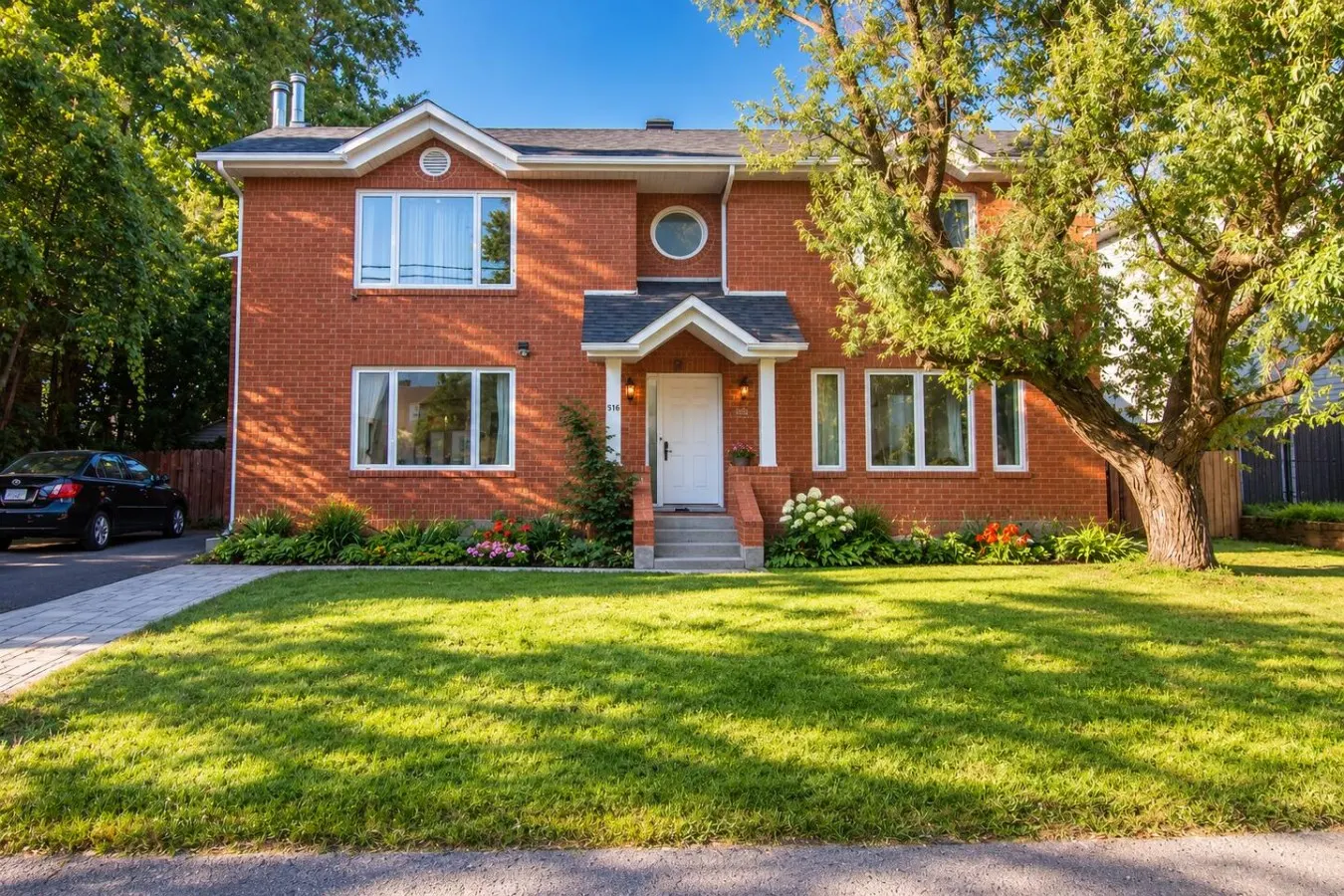 House near Montreal | 6 bdr | 14 guests | 4 bath
