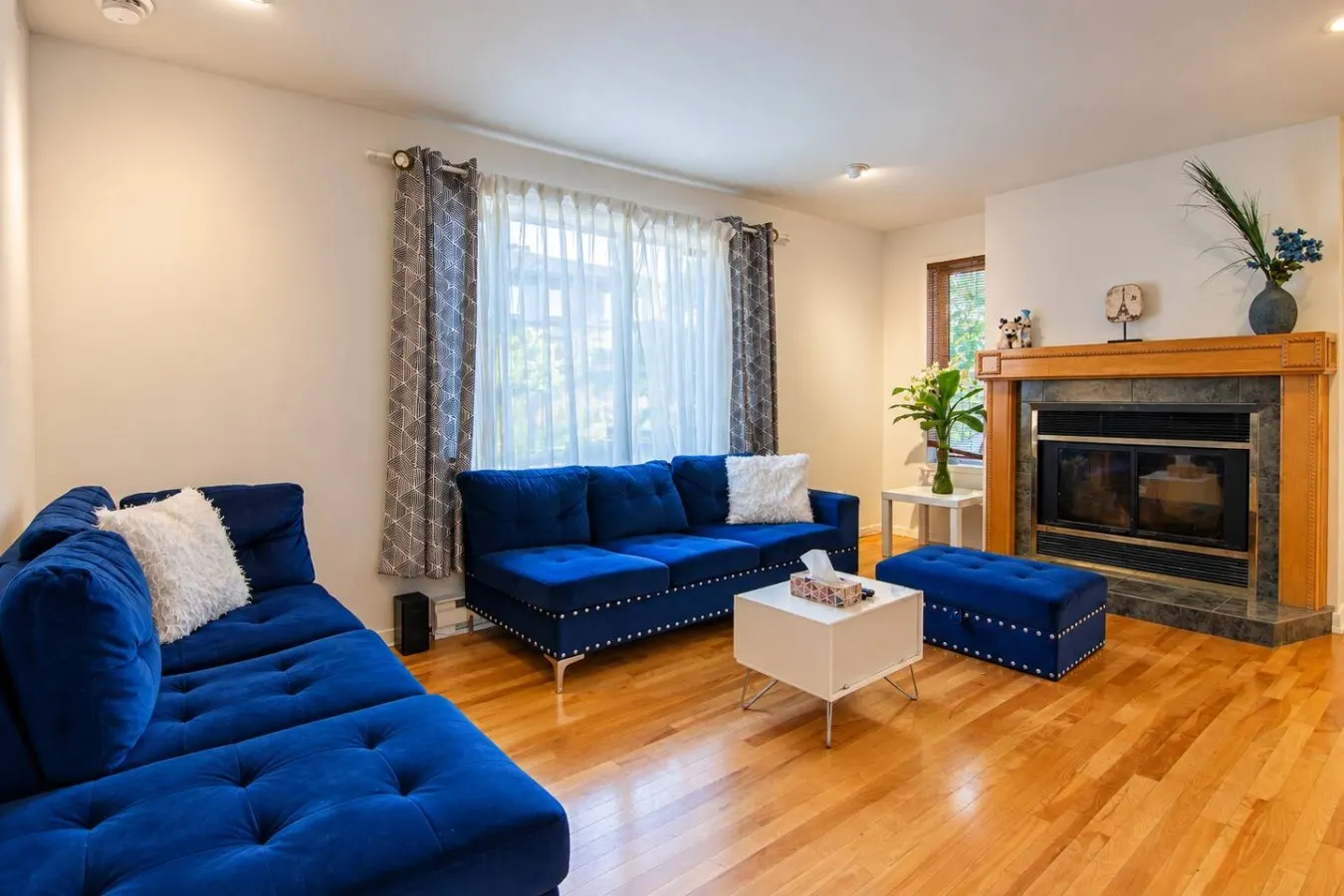 House near Montreal 6 bdr 14 guests 4 bath 12