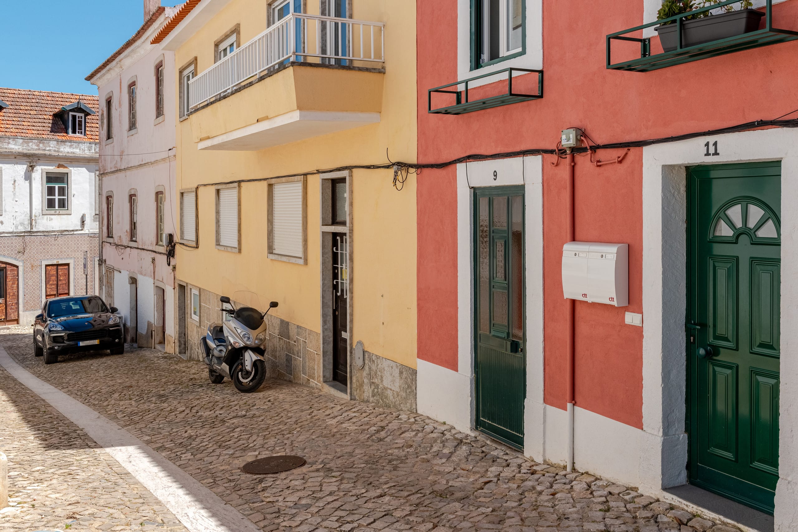 Cascais center, 2 min walk to beach, wifi and AC 7