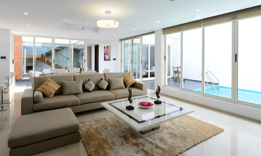 Studio Luxe Warehouse Apartment + Shared Pool 6