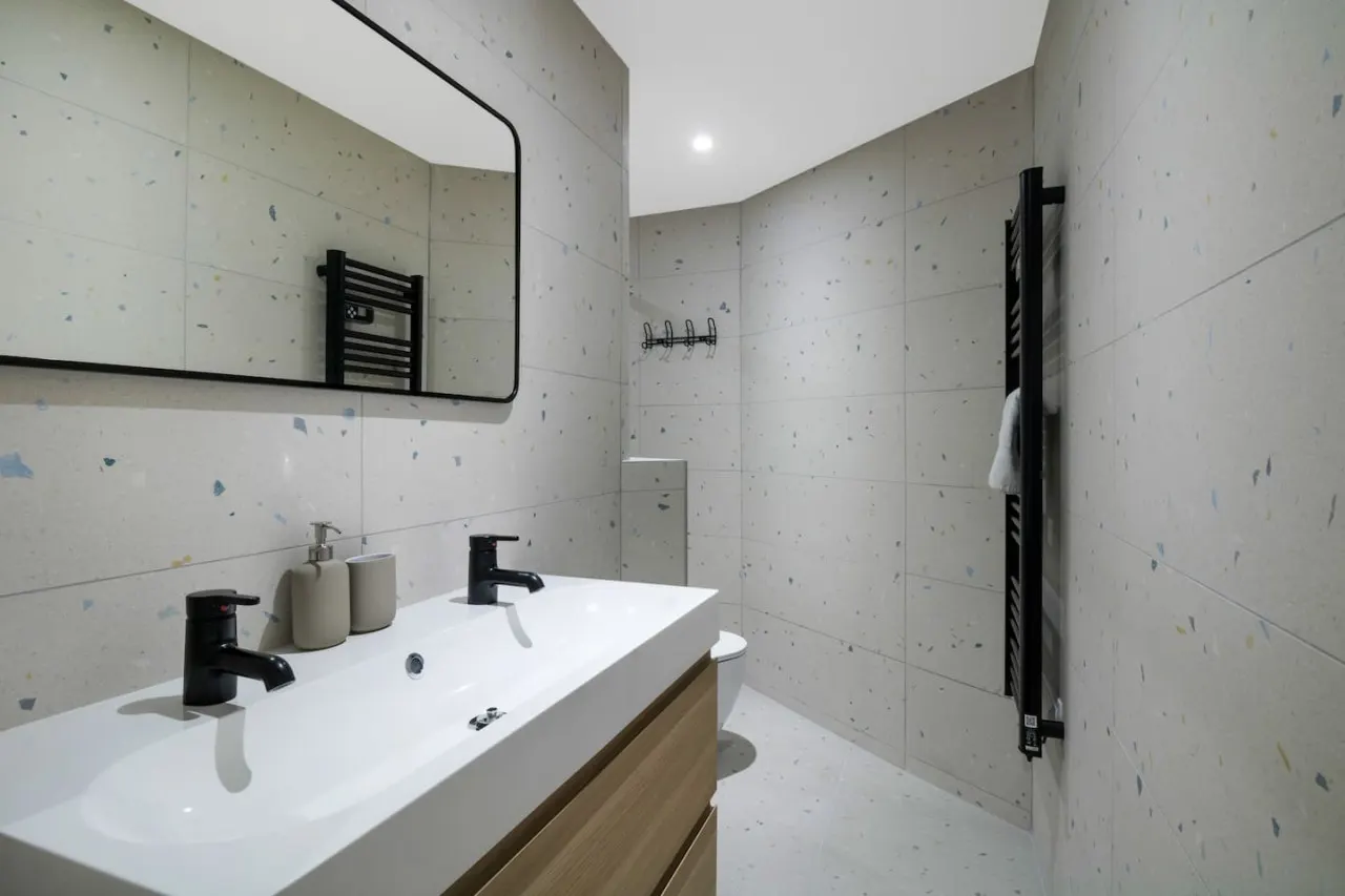 11.Appart 4pers #1 Bedroom # Pigalle # Paris 9 13